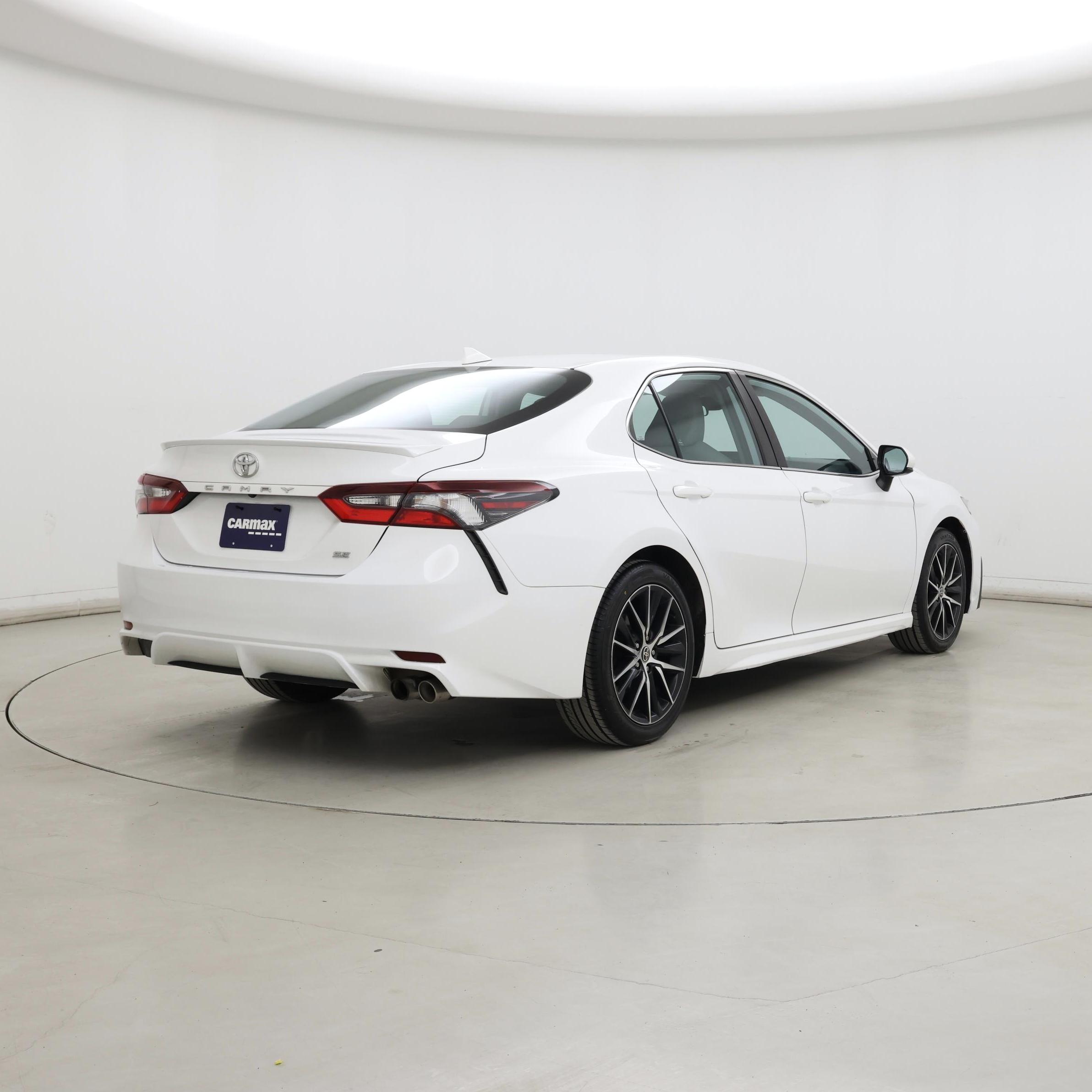 Thumbnail: 2021 Toyota Camry - 8