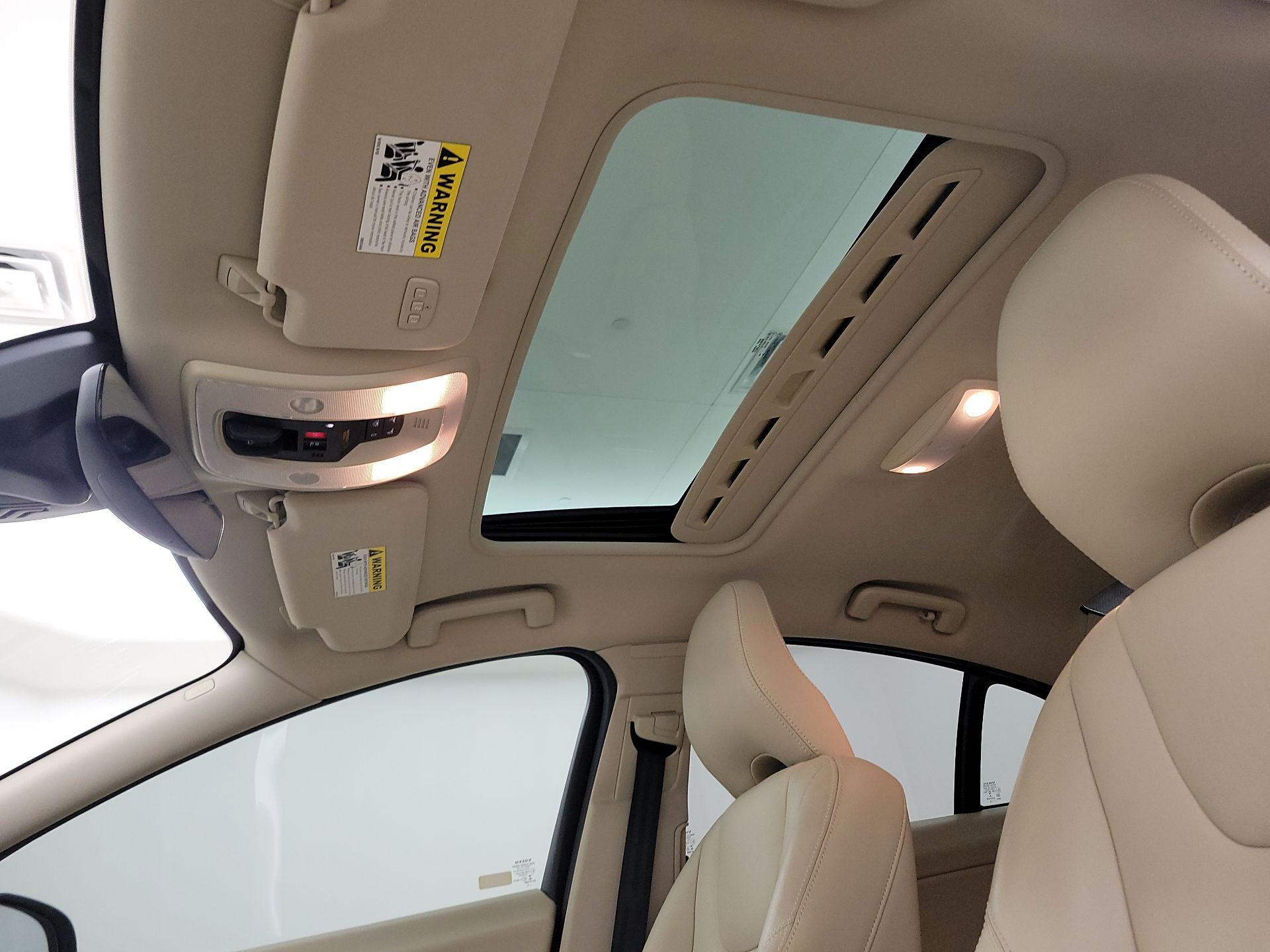 Thumbnail: 2016 Volvo S60 - 20