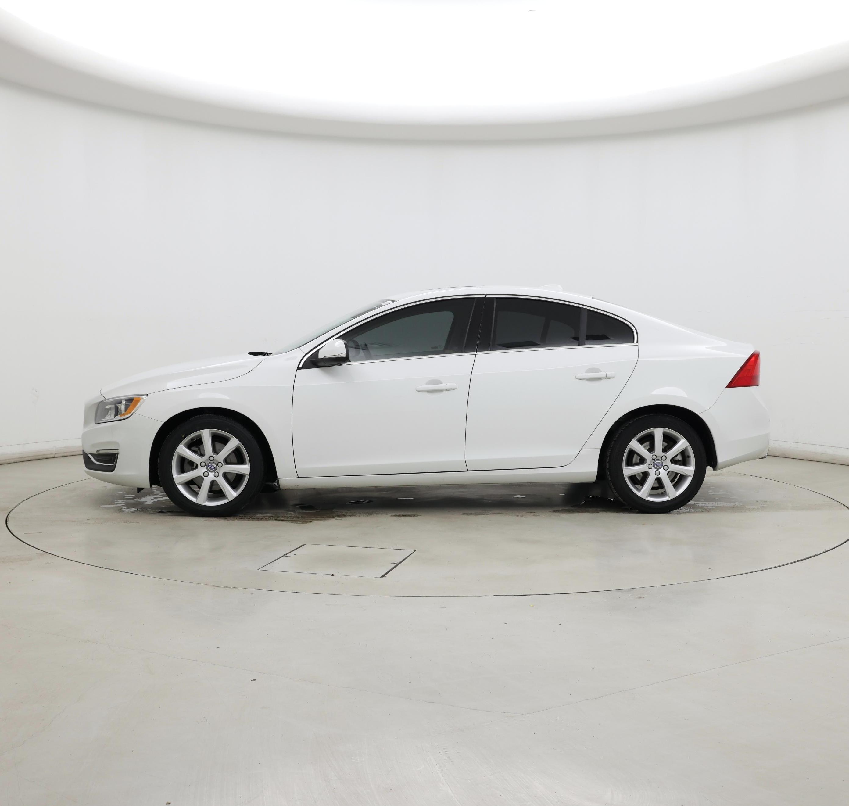 Thumbnail: 2016 Volvo S60 - 3