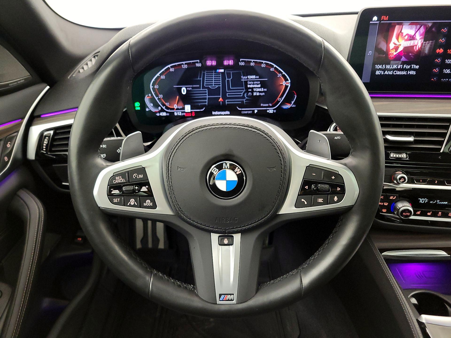 Thumbnail: 2022 BMW 5 Series - 10