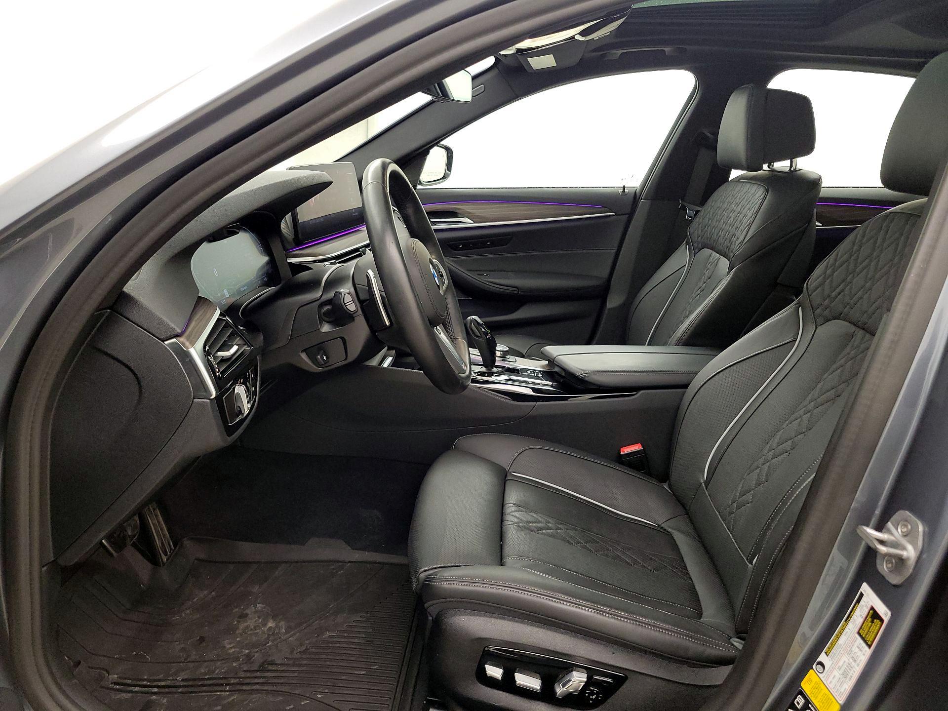 Thumbnail: 2022 BMW 5 Series - 11