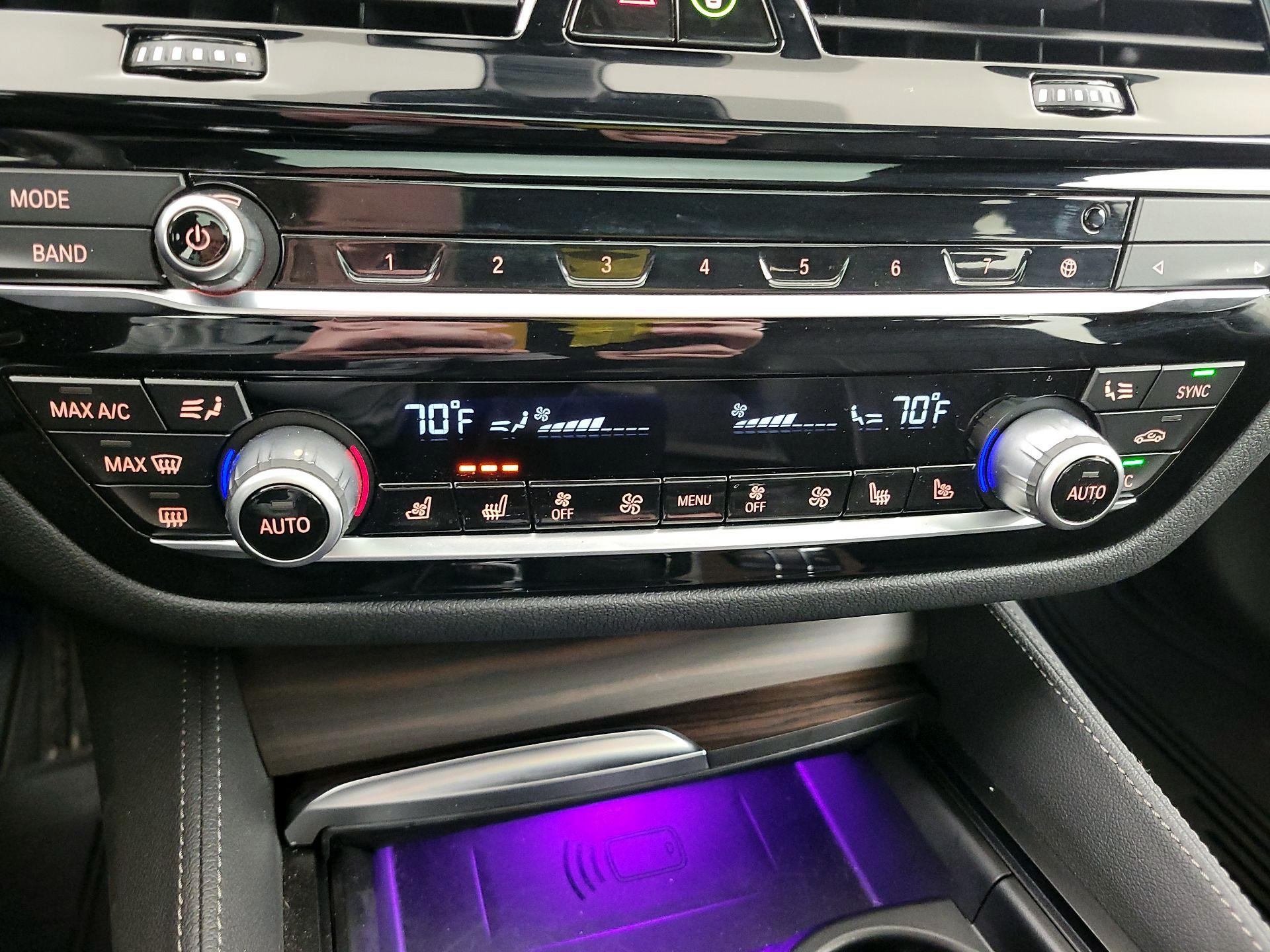 Thumbnail: 2022 BMW 5 Series - 17