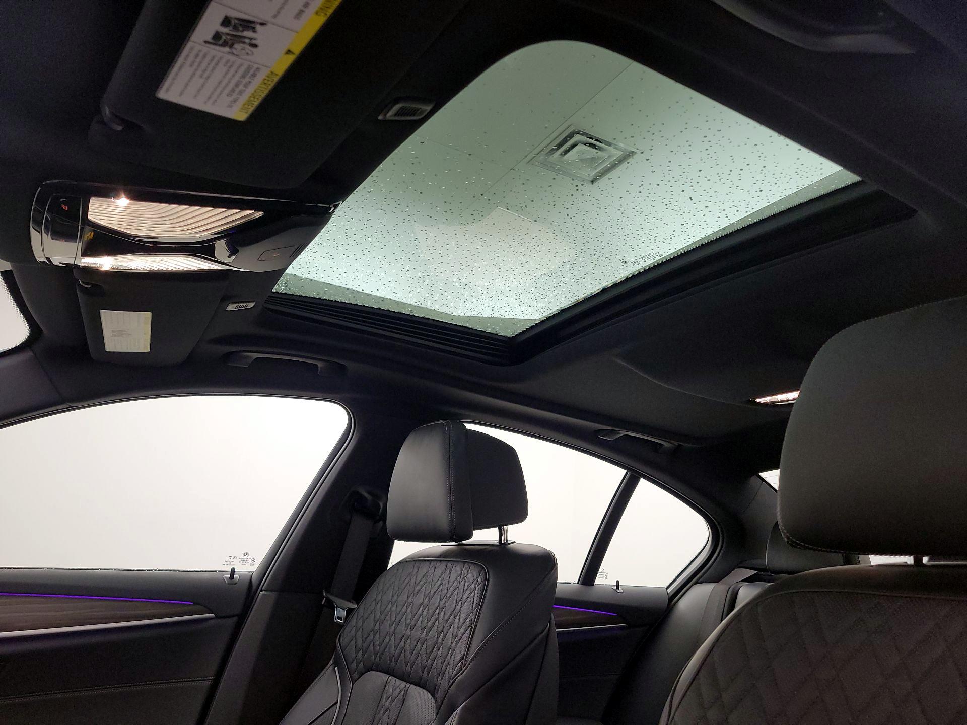 Thumbnail: 2022 BMW 5 Series - 20