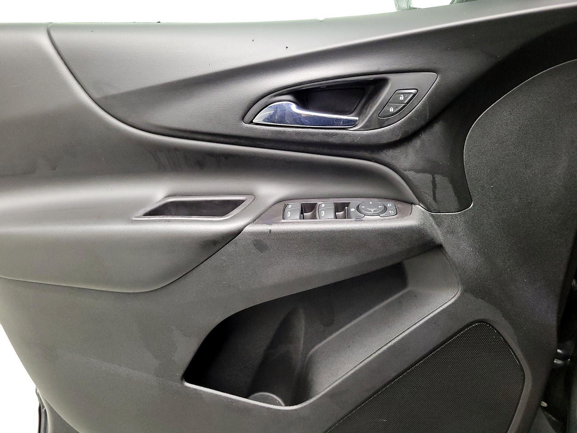 Thumbnail: 2020 Chevrolet Equinox - 12