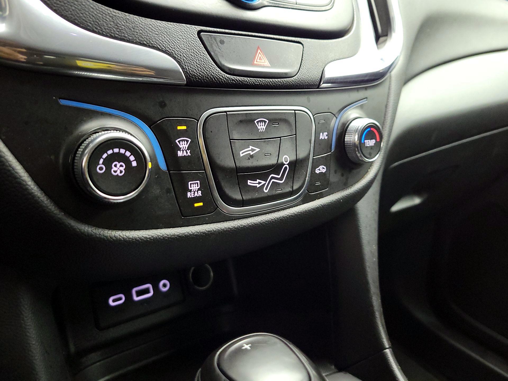 Thumbnail: 2020 Chevrolet Equinox - 15