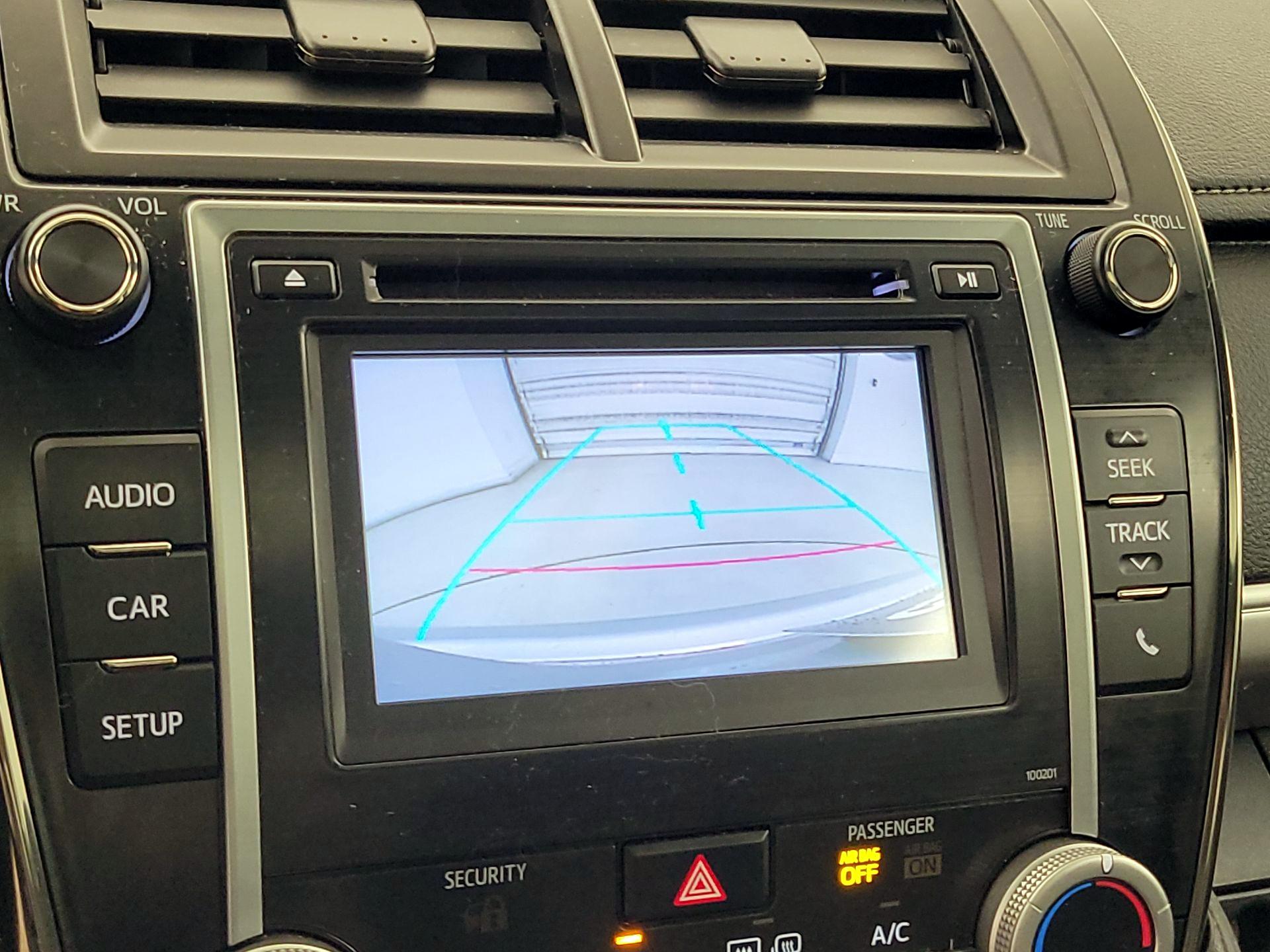 Thumbnail: 2014 Toyota Camry - 13