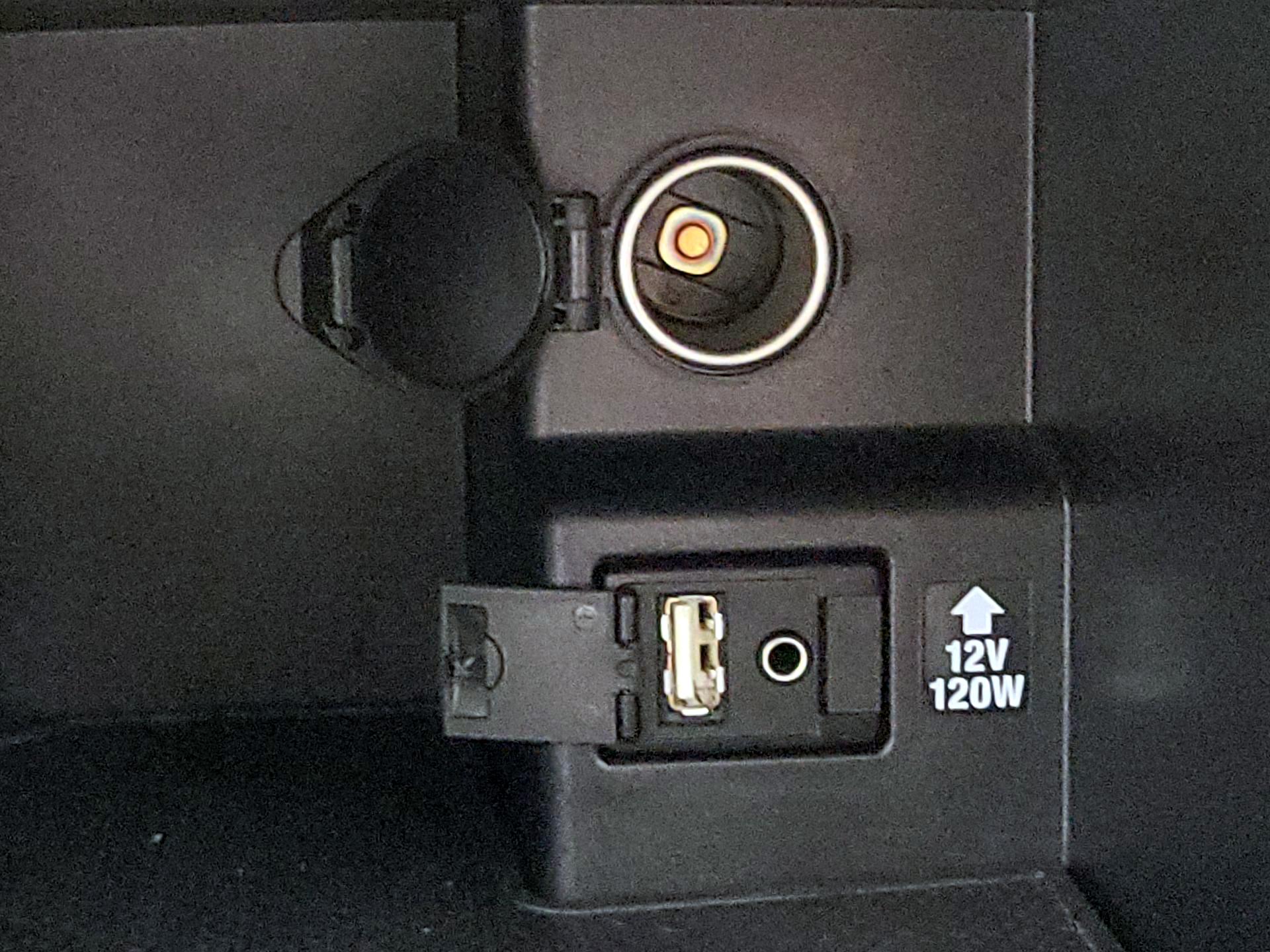 Thumbnail: 2014 Toyota Camry - 17