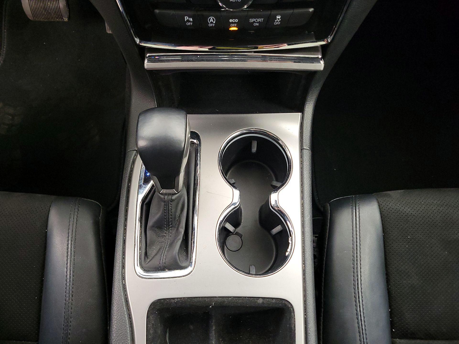 Thumbnail: 2021 Jeep Grand Cherokee - 18