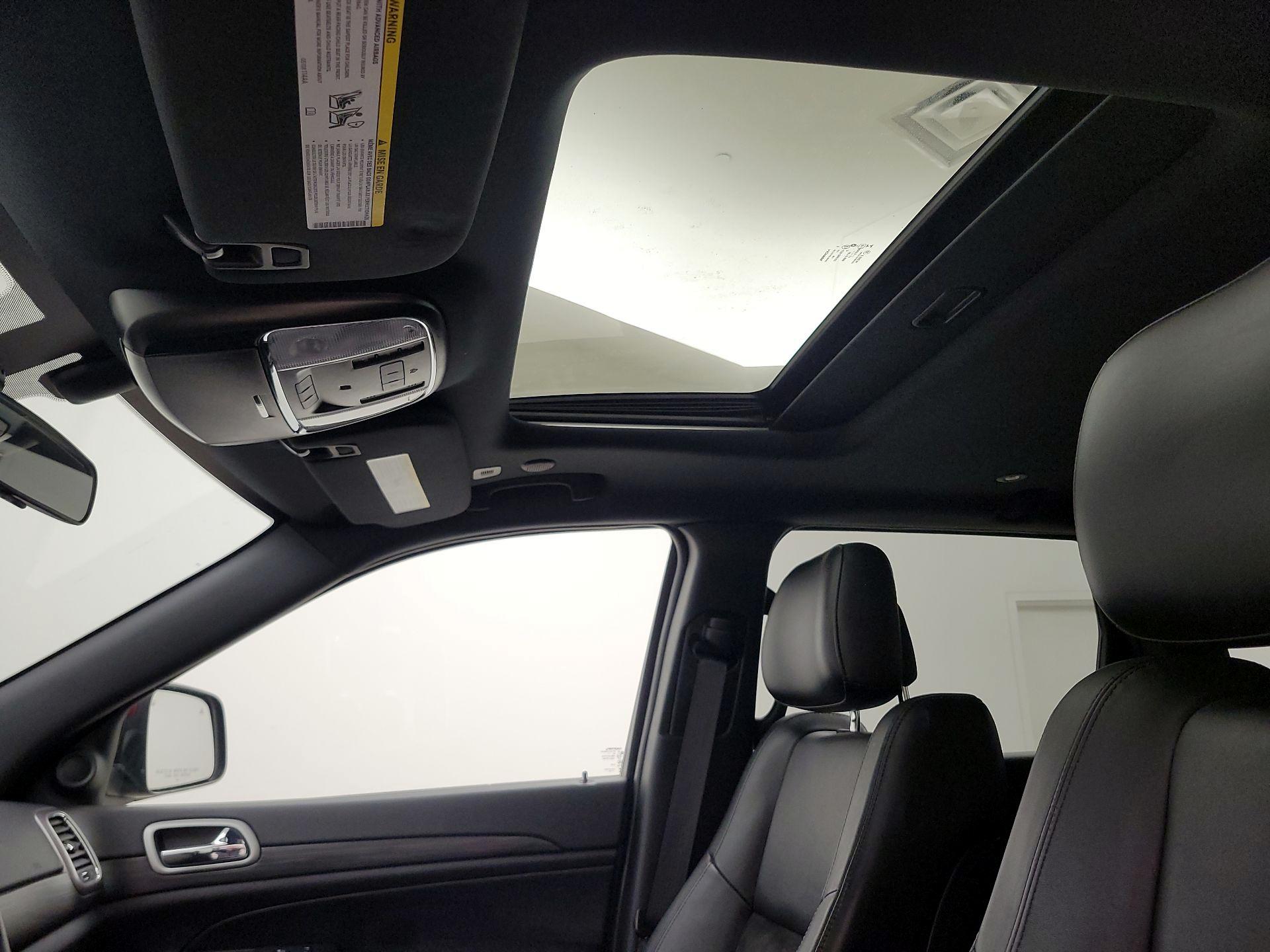 Thumbnail: 2021 Jeep Grand Cherokee - 20