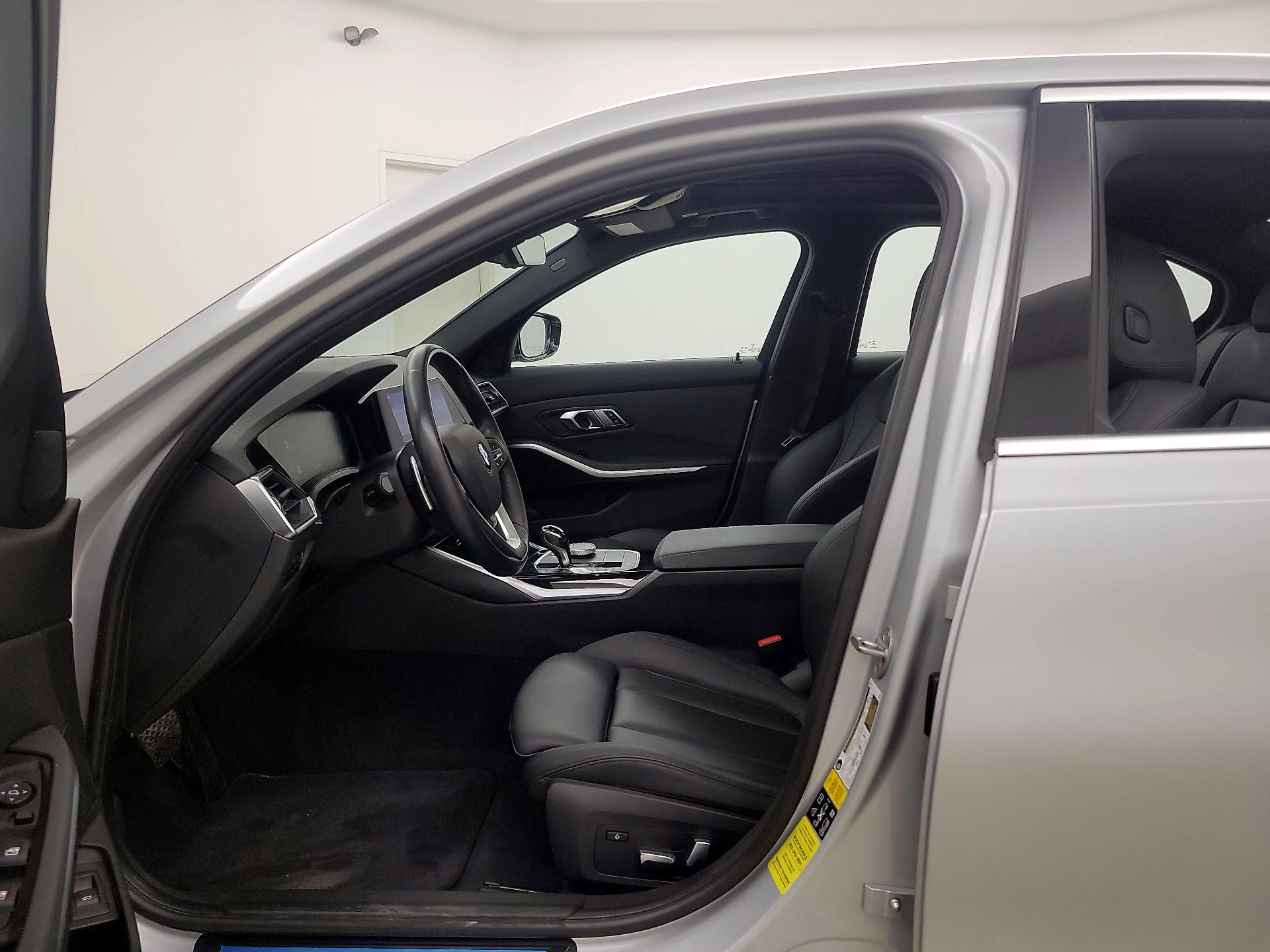 Thumbnail: 2019 BMW 3 Series - 11