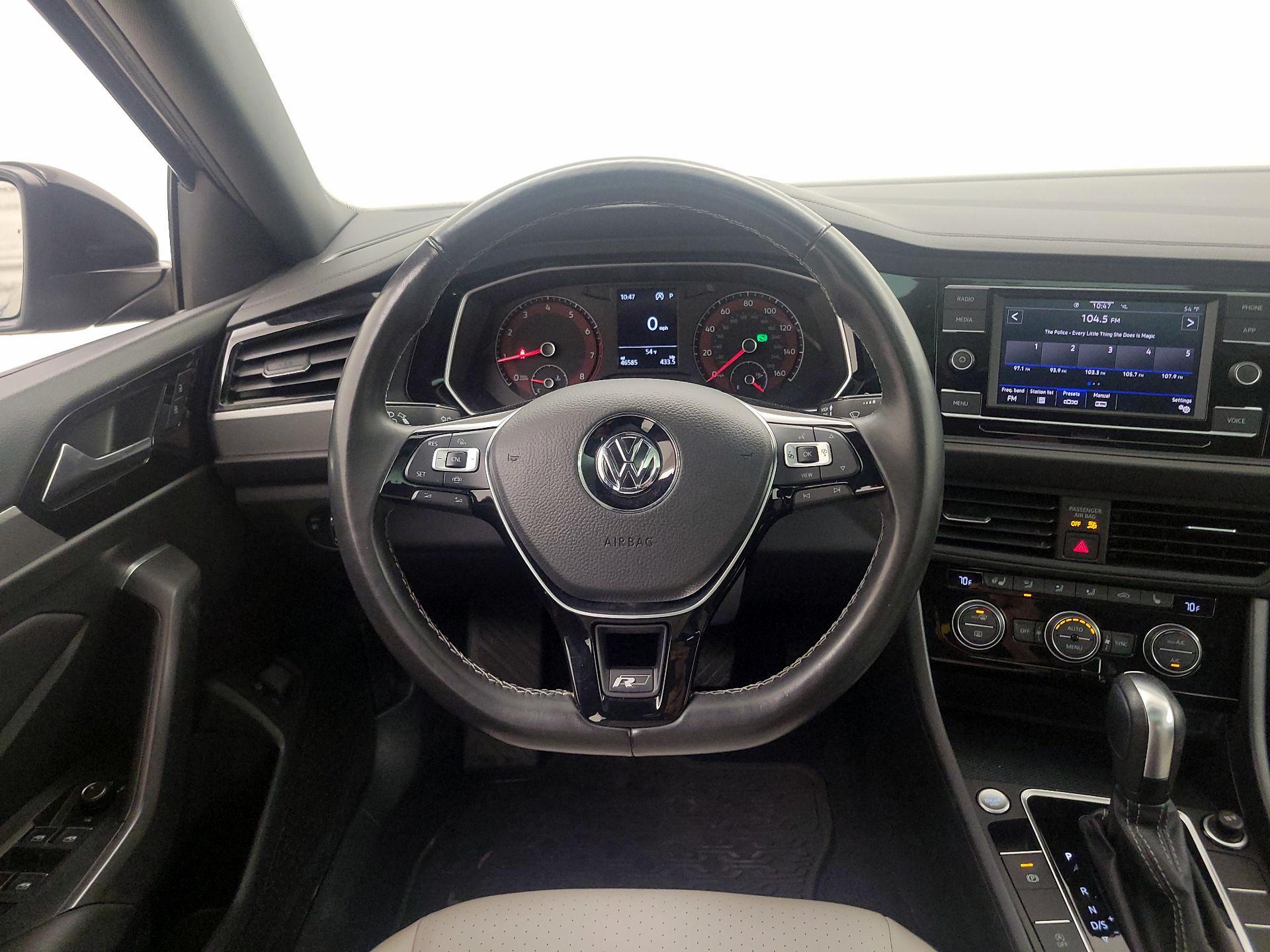 Thumbnail: 2021 Volkswagen Jetta - 10