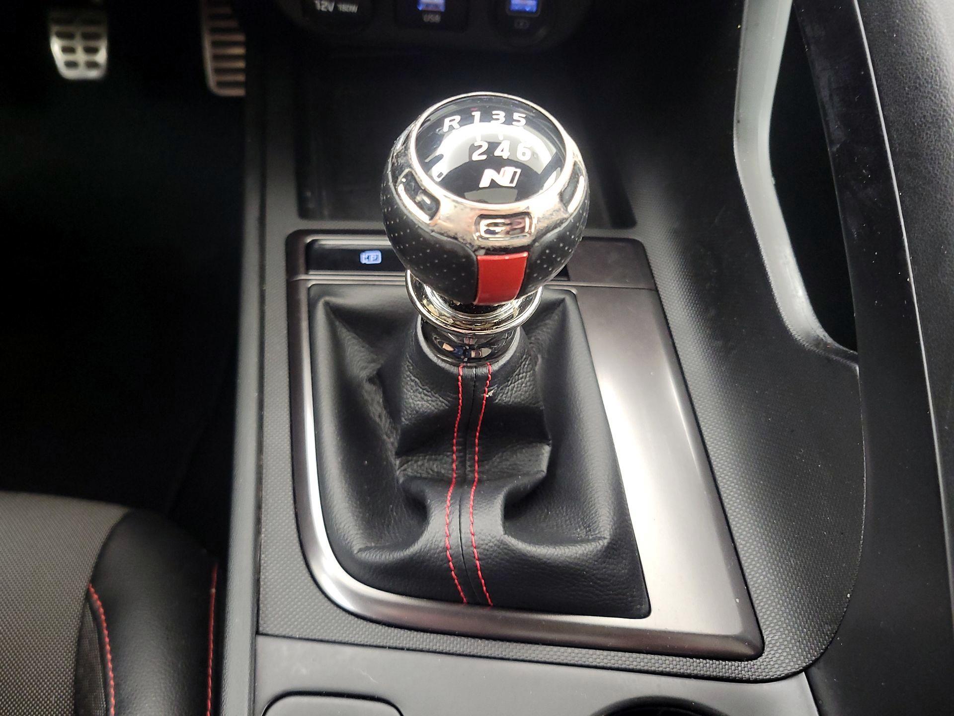 Thumbnail: 2021 Hyundai Elantra - 17