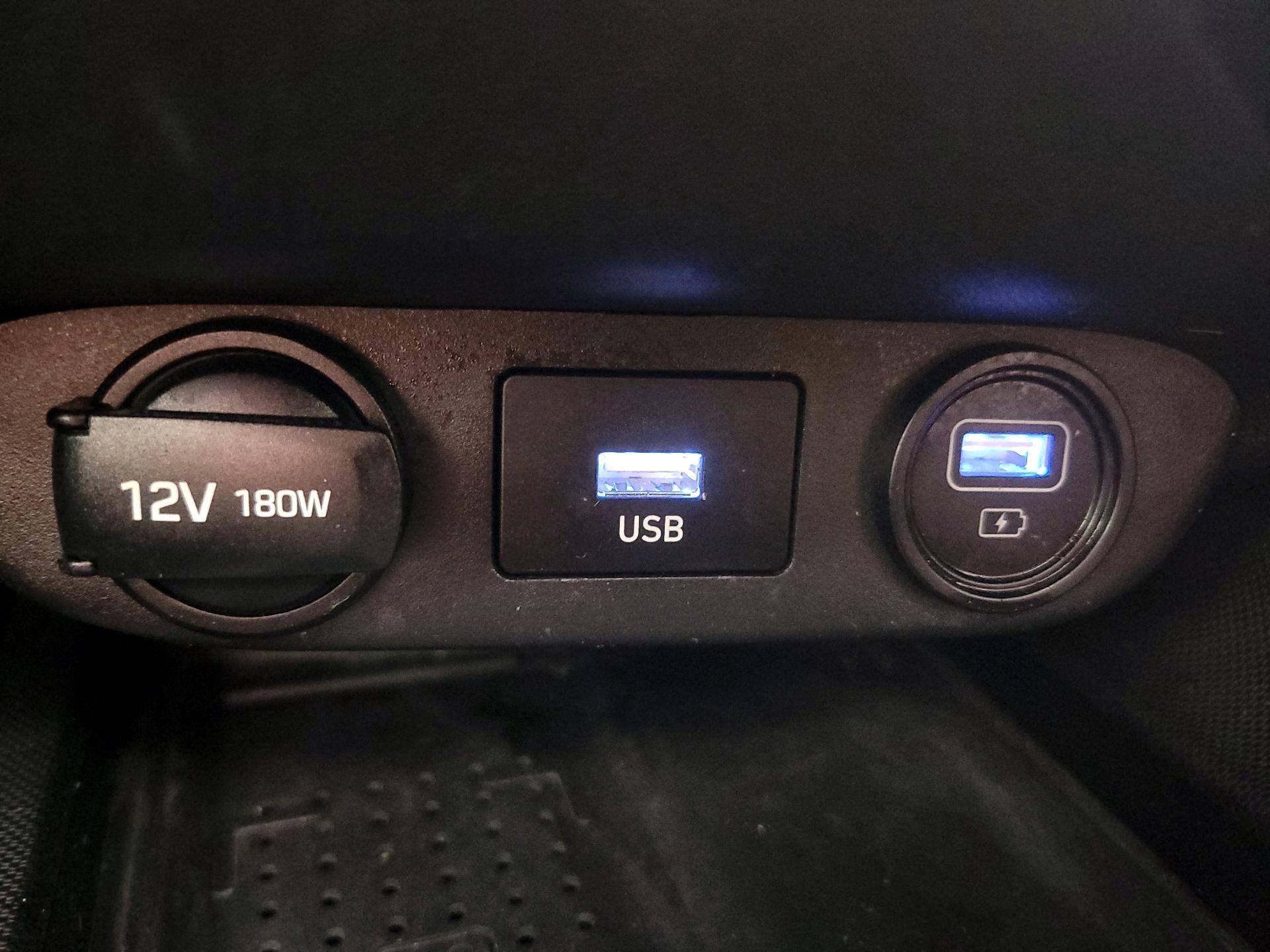 Thumbnail: 2021 Hyundai Elantra - 18