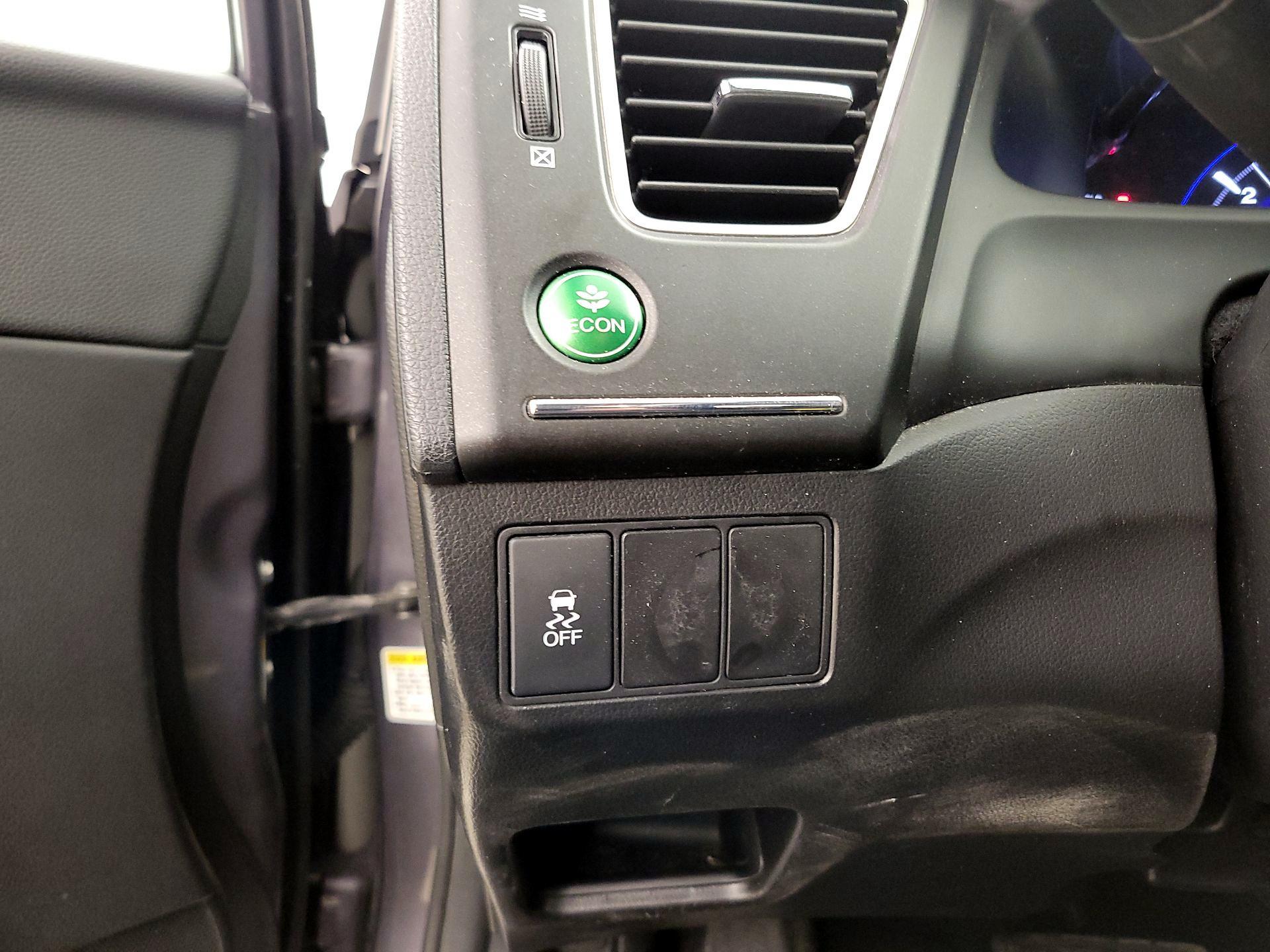 Thumbnail: 2015 Honda Civic - 13