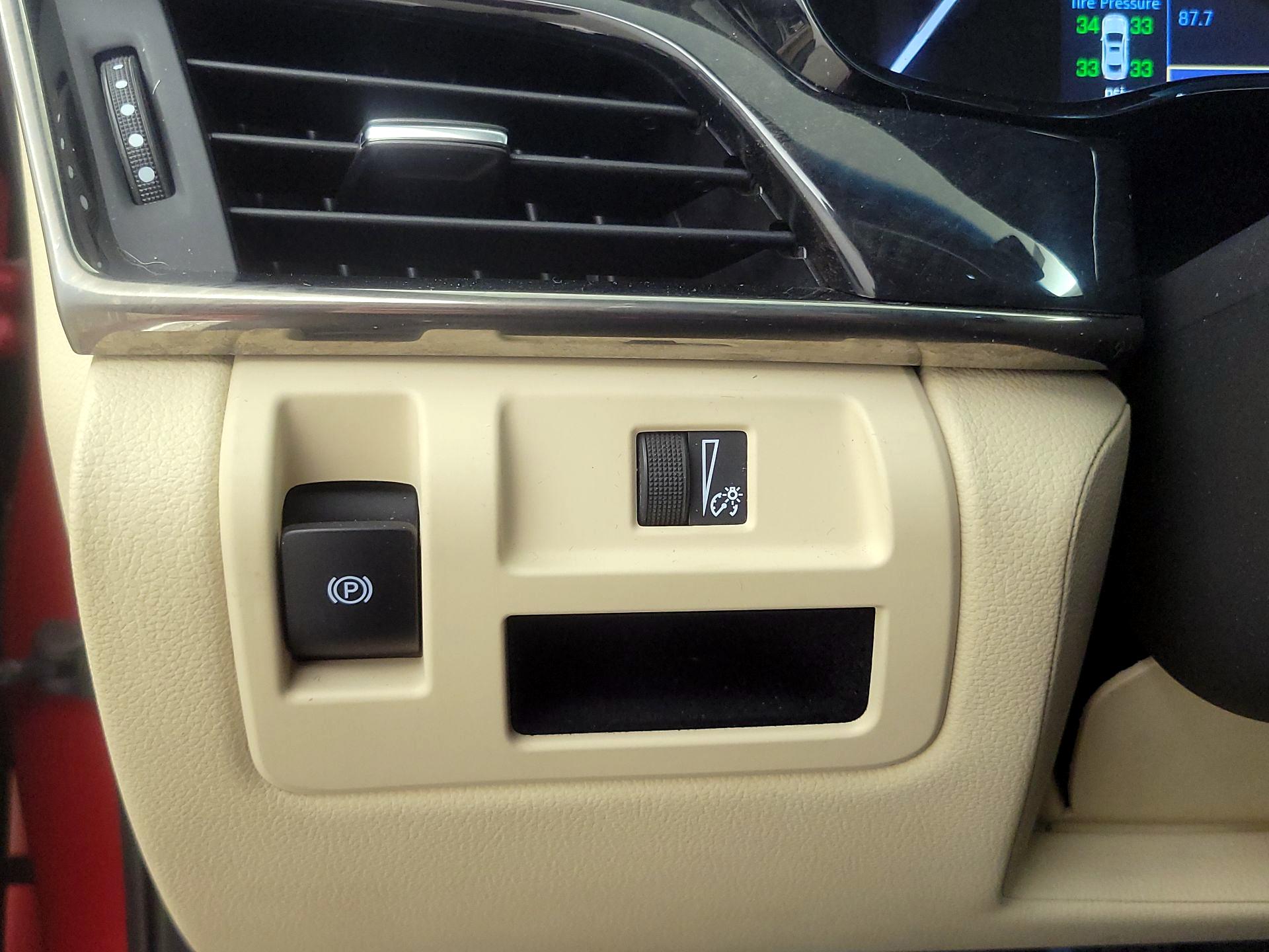 Thumbnail: 2019 Cadillac CTS - 13