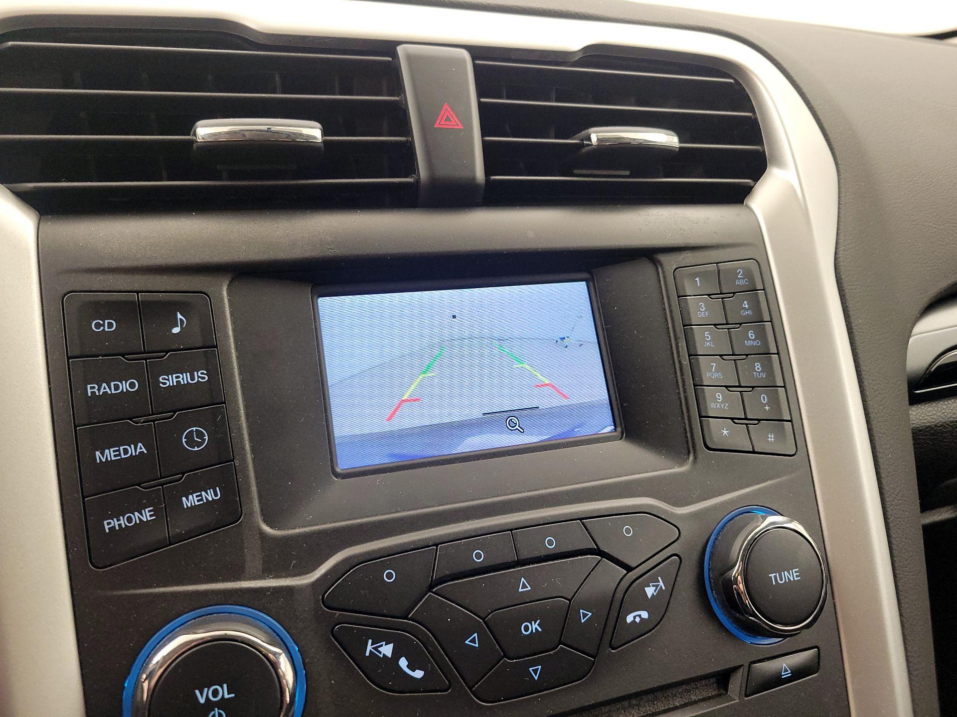 Thumbnail: 2016 Ford Fusion - 14