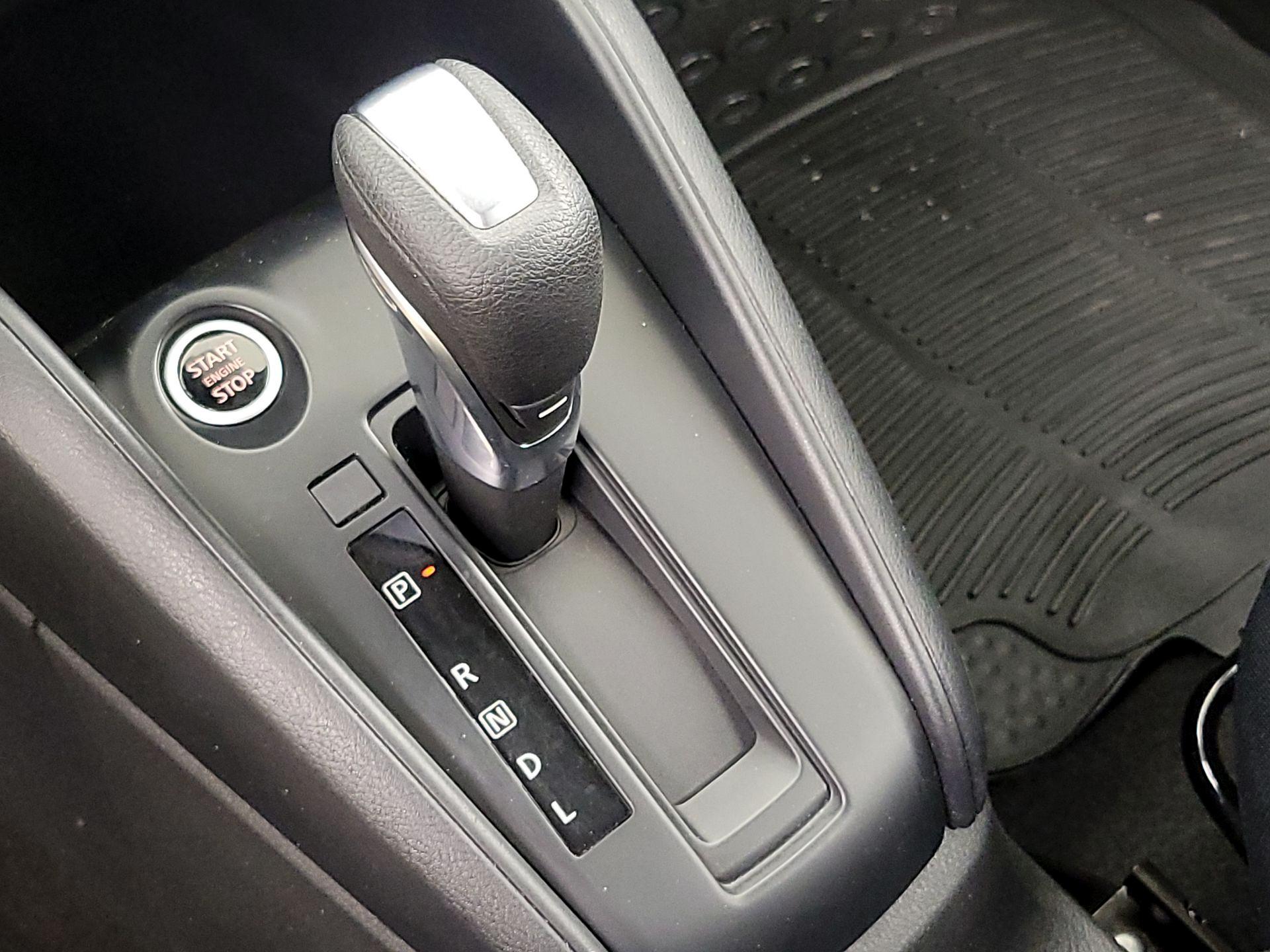 Thumbnail: 2023 Nissan Kicks - 17