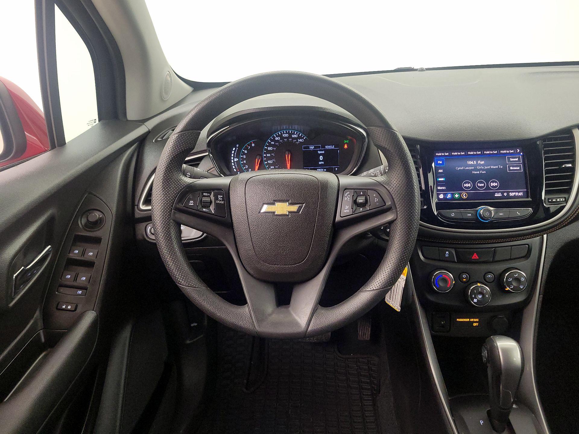 Thumbnail: 2020 Chevrolet Trax - 10