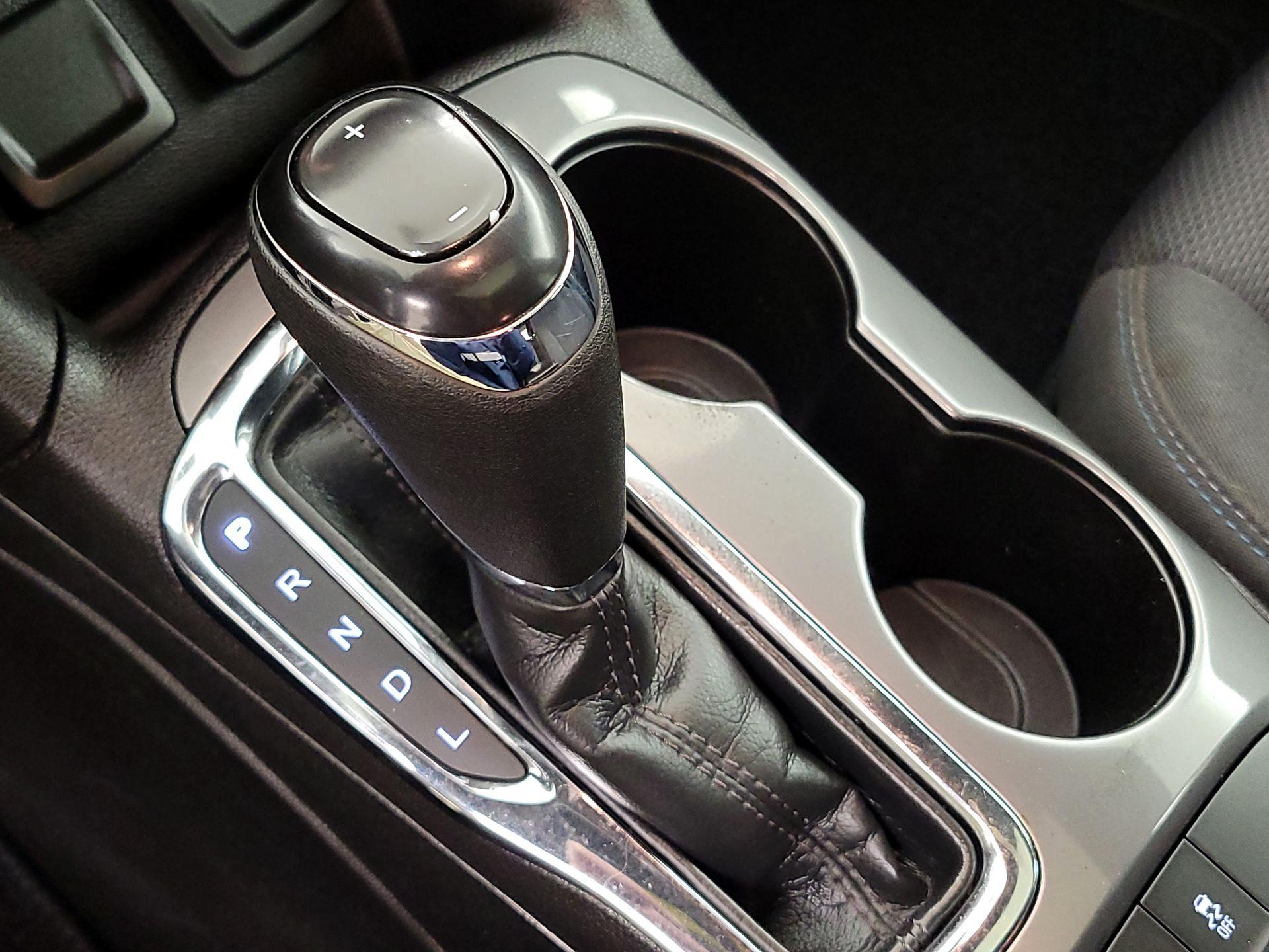 Thumbnail: 2018 Chevrolet Cruze - 17