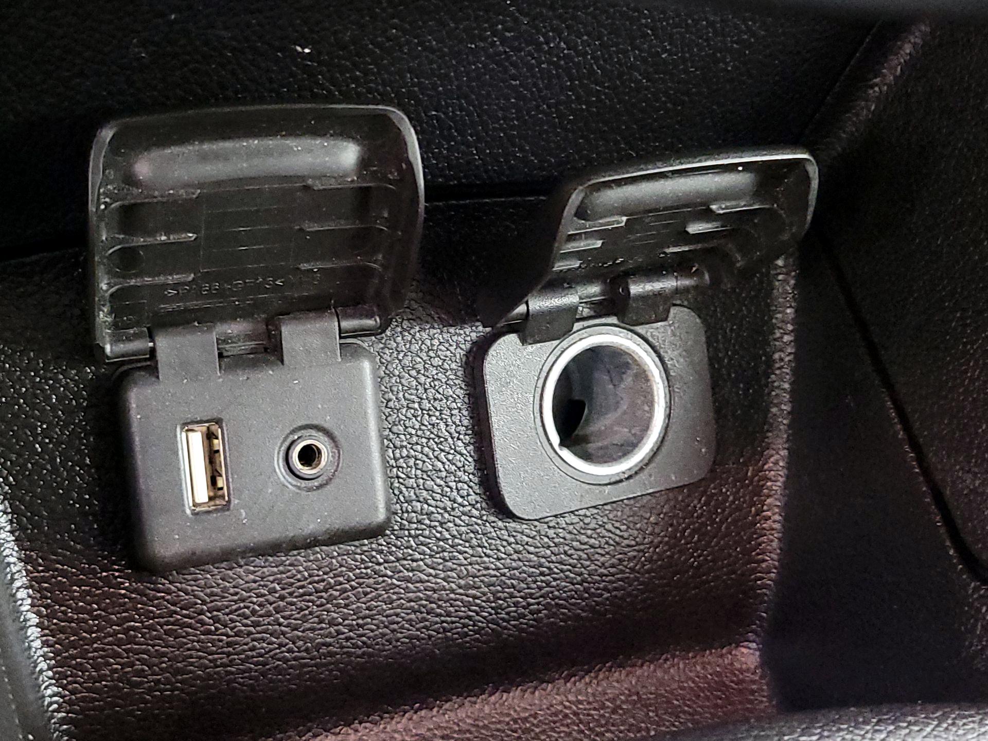 Thumbnail: 2018 Chevrolet Cruze - 18