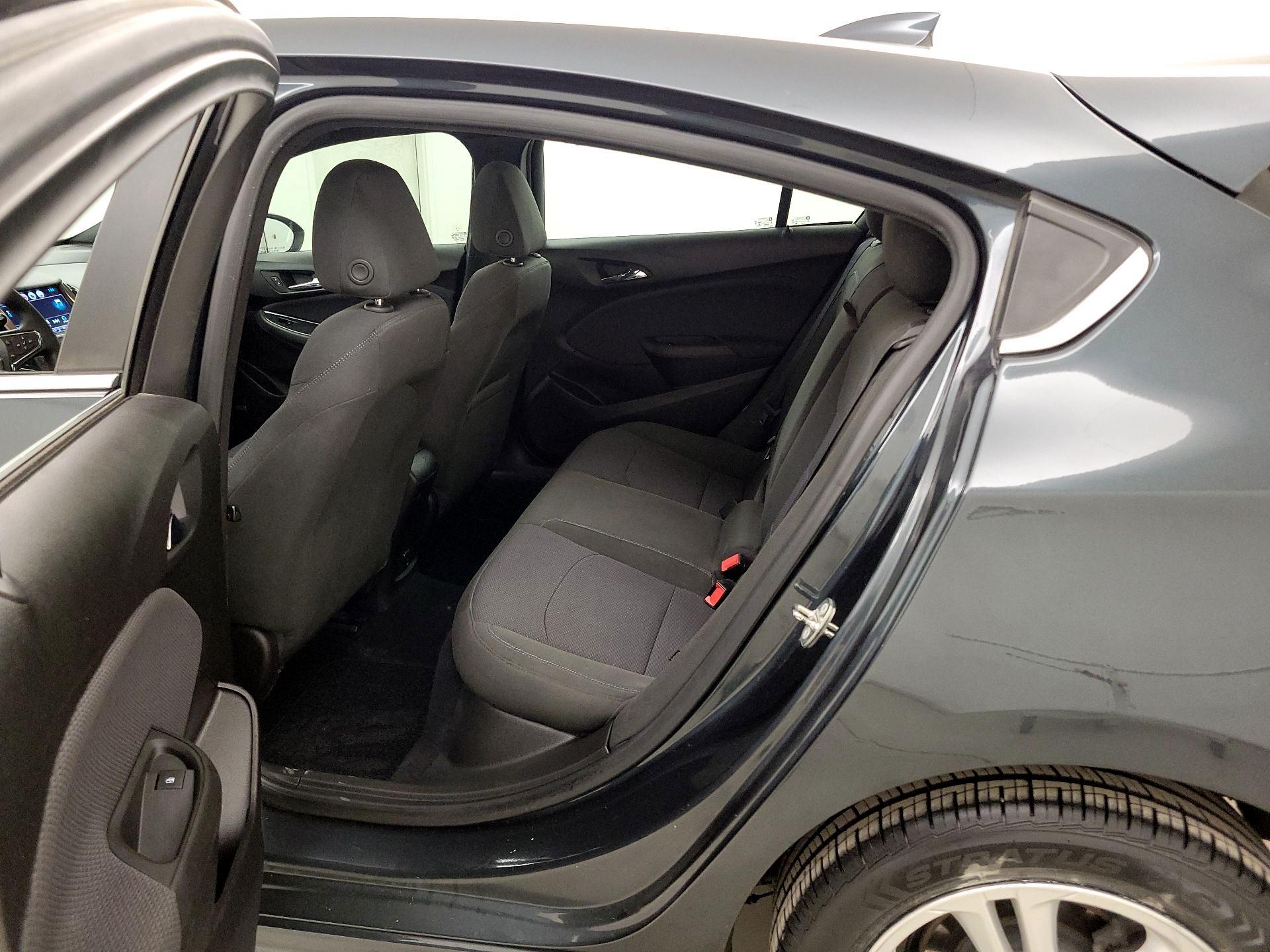 Thumbnail: 2018 Chevrolet Cruze - 20