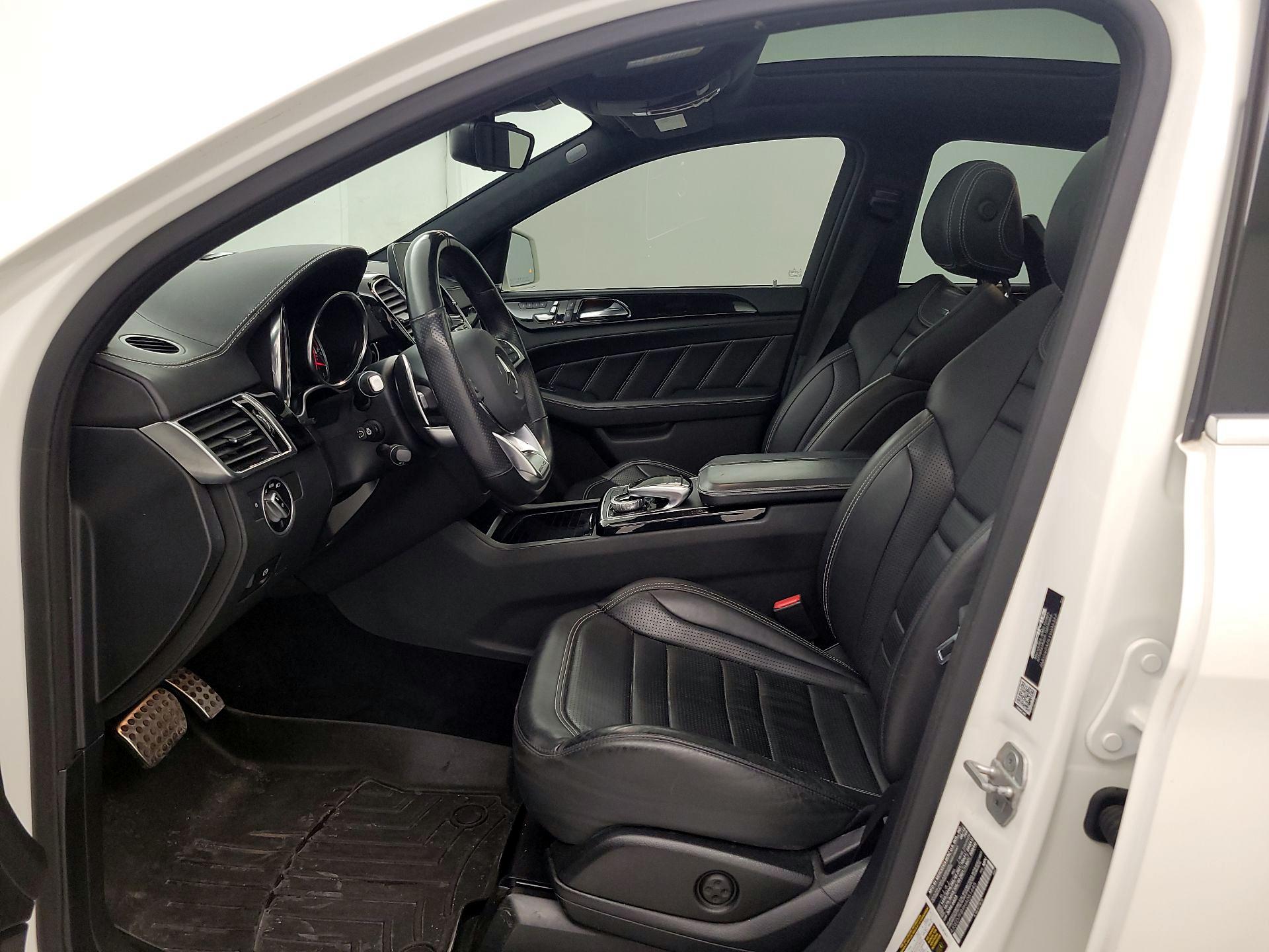 Thumbnail: 2017 Mercedes-Benz GL-Class - 11