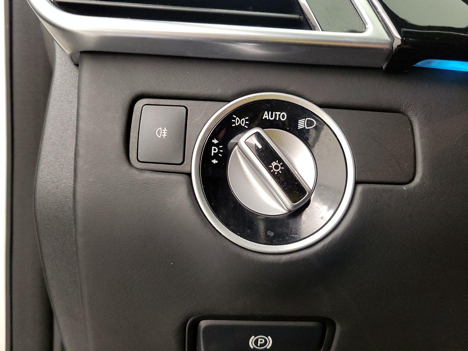 Thumbnail: 2017 Mercedes-Benz GL-Class - 13