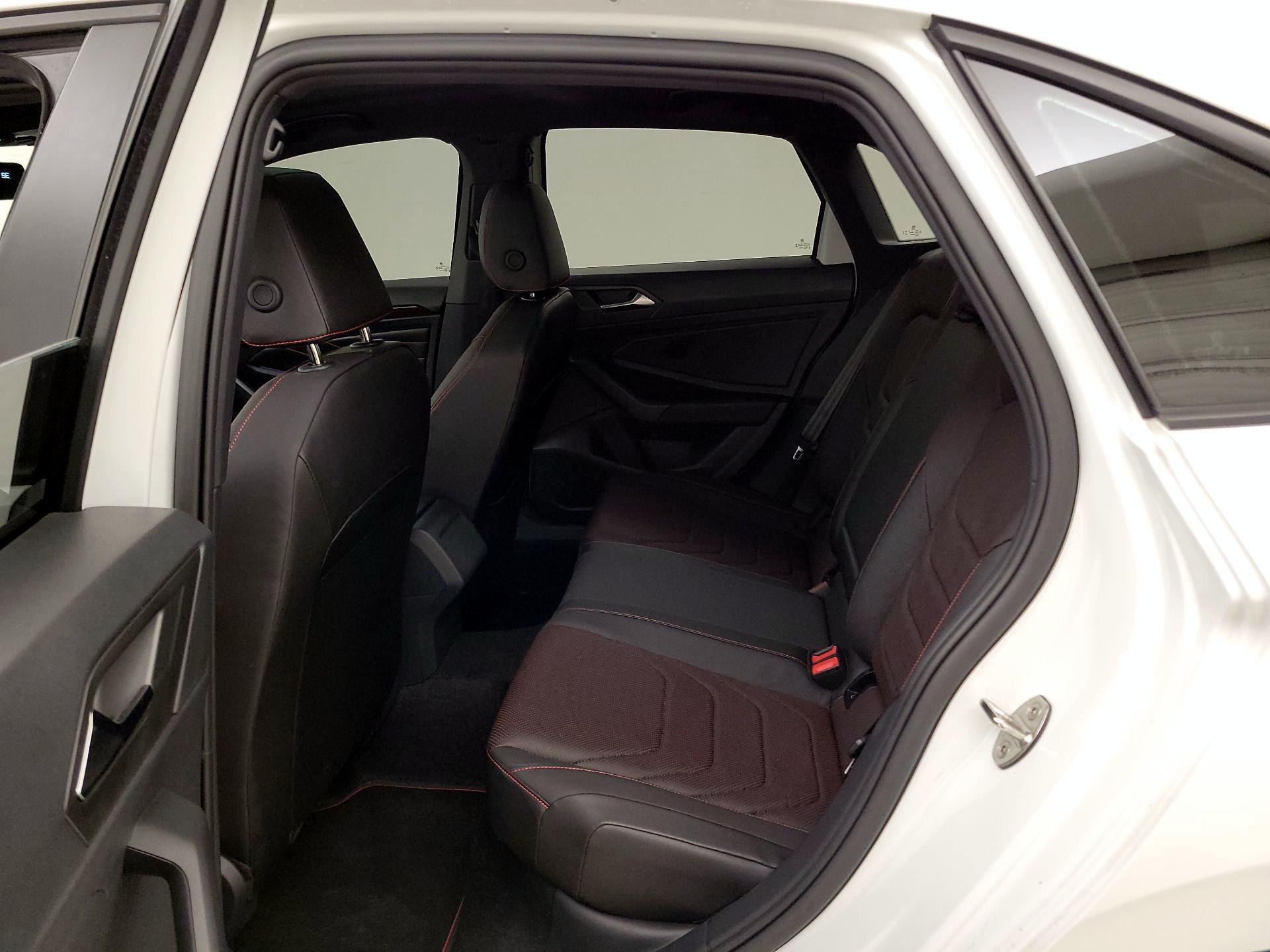 Thumbnail: 2023 Volkswagen Jetta - 20