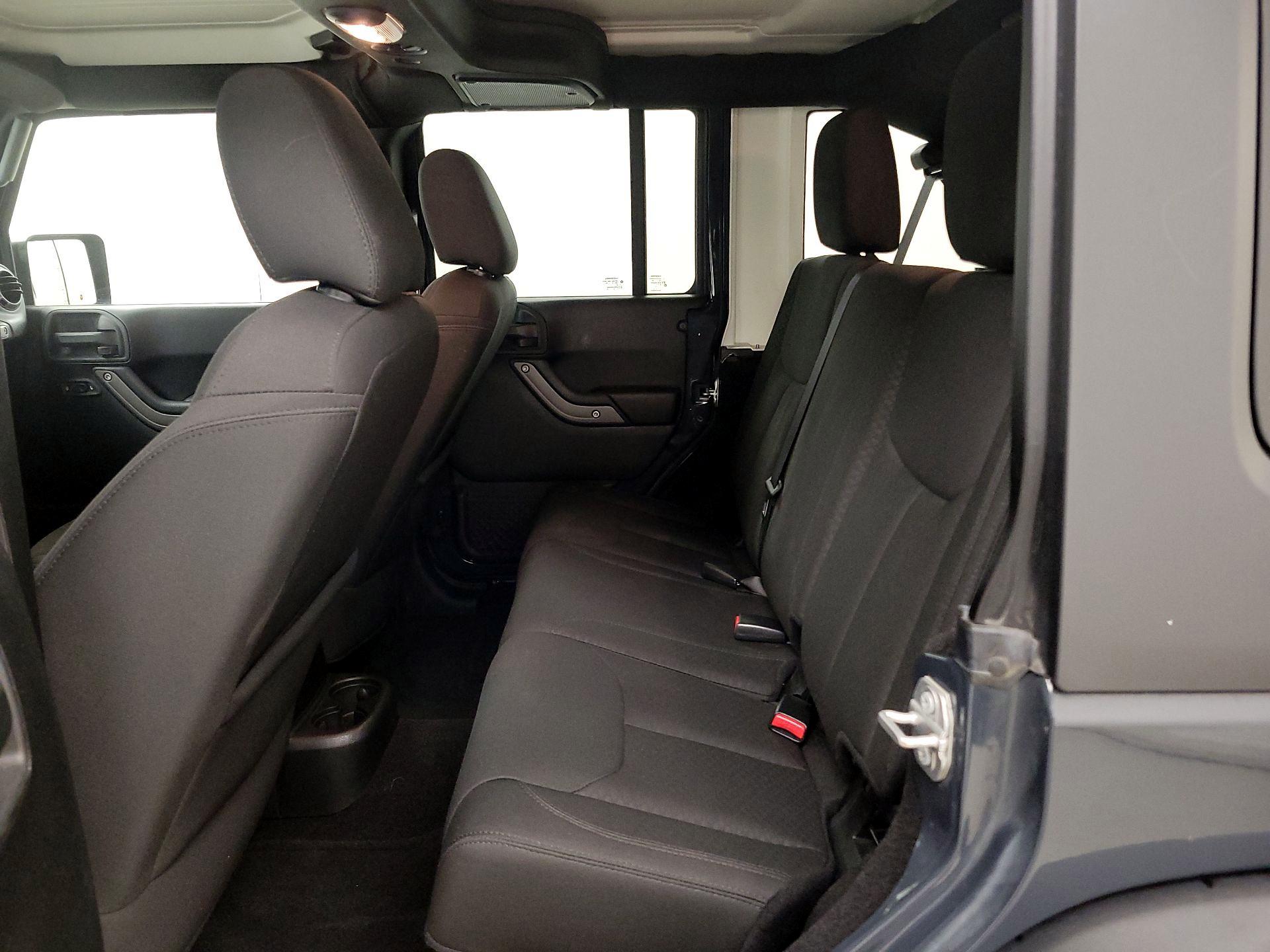 Thumbnail: 2017 Jeep Wrangler - 17