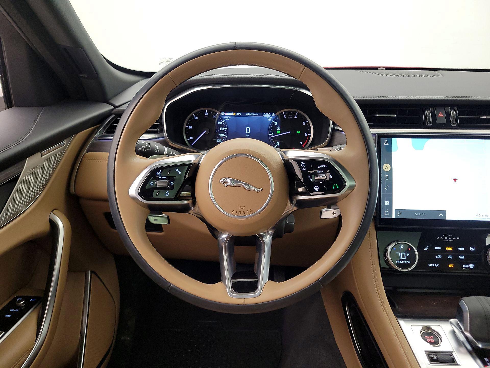 Thumbnail: 2023 Jaguar F-Pace - 10