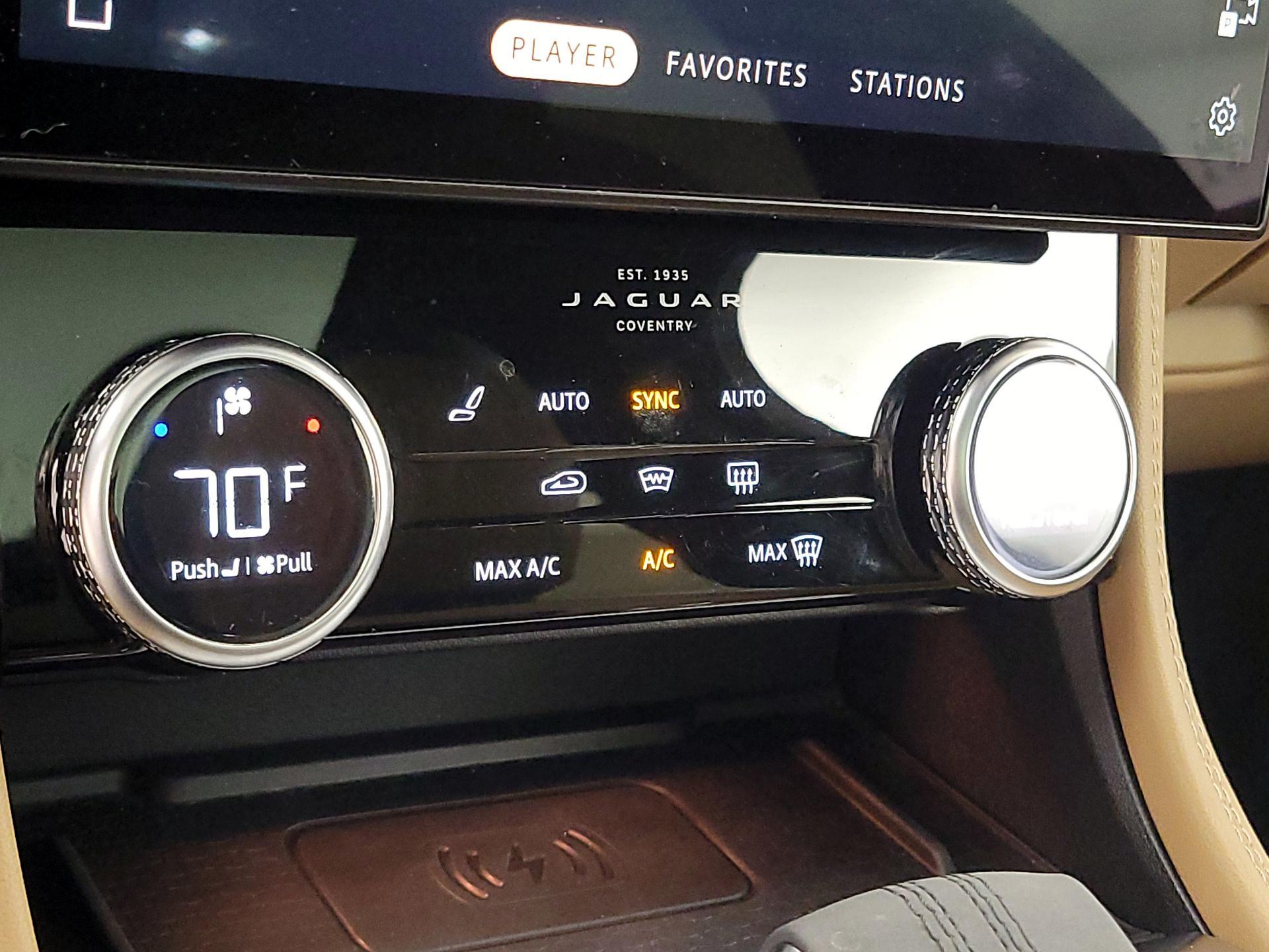 Thumbnail: 2023 Jaguar F-Pace - 17