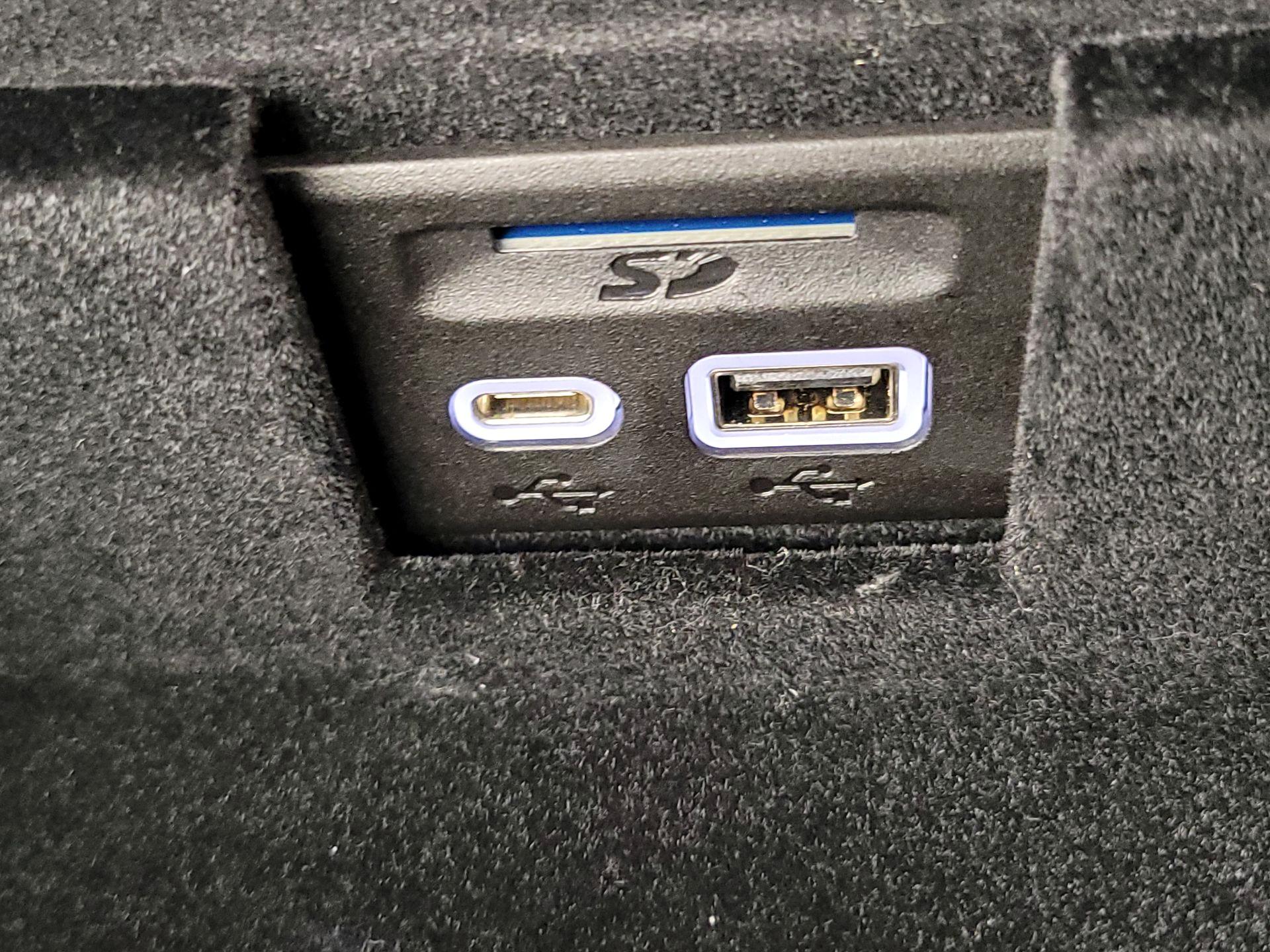 Thumbnail: 2022 Cadillac XT5 - 18