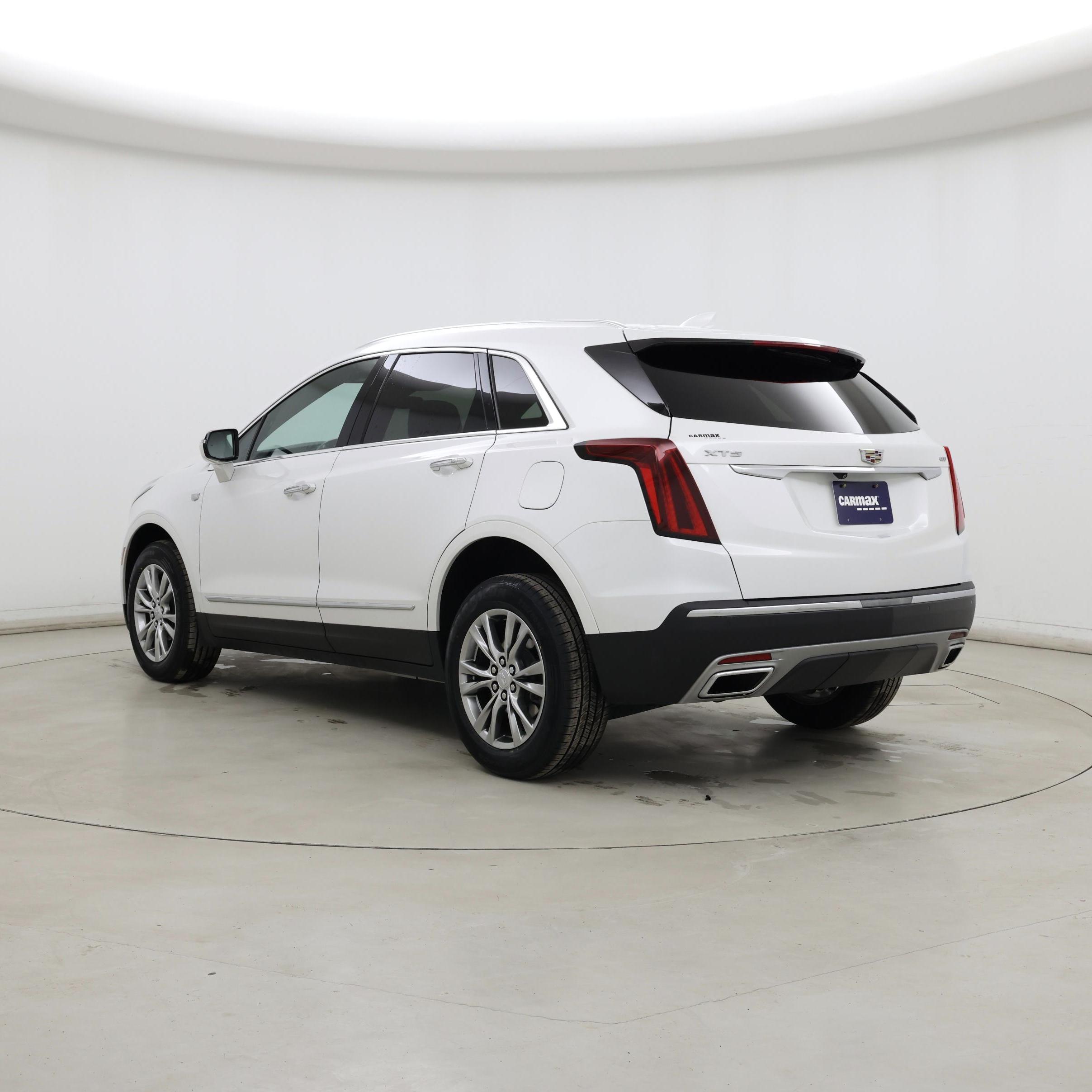 Thumbnail: 2022 Cadillac XT5 - 2