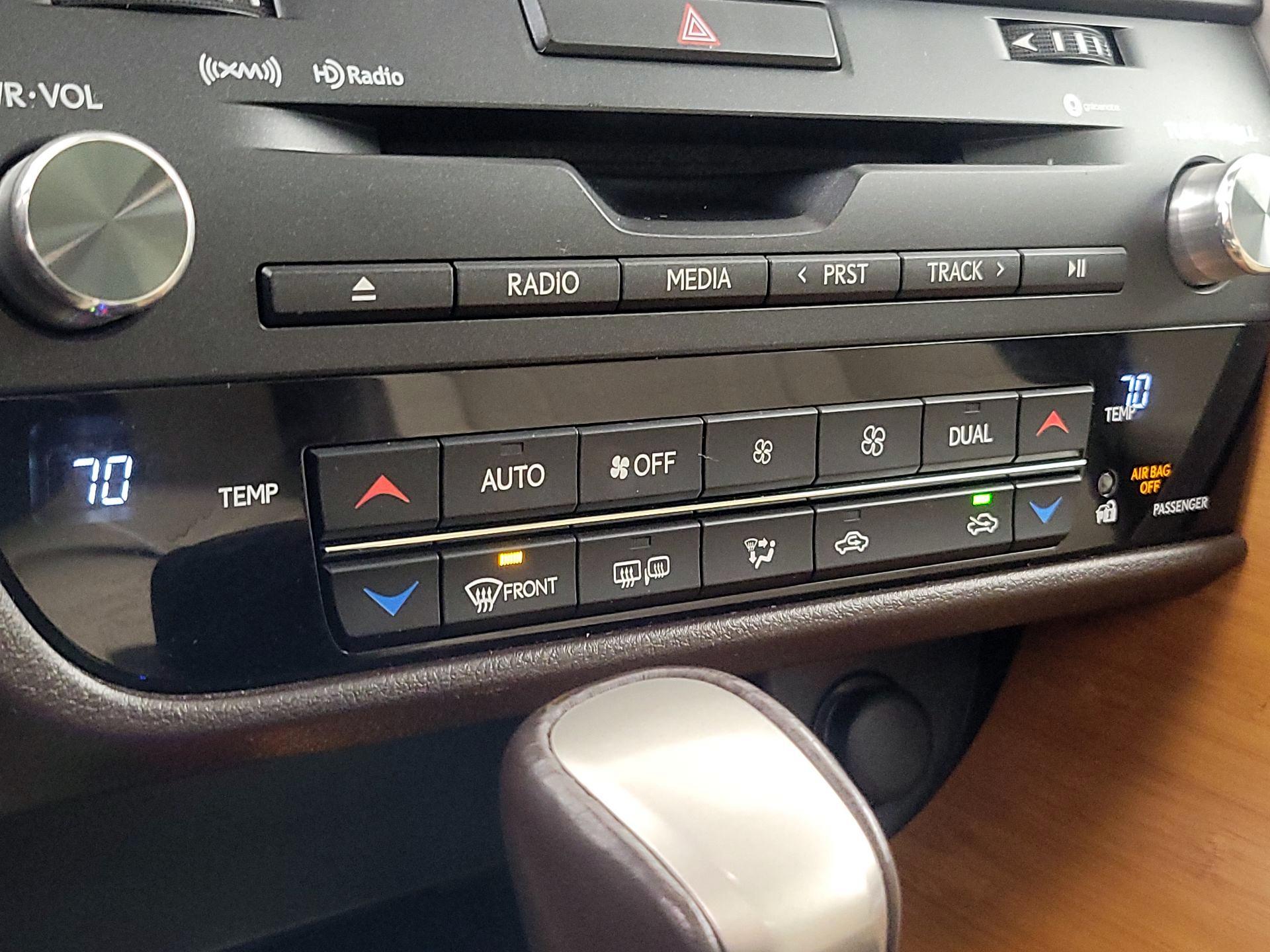 Thumbnail: 2019 Lexus RX - 16