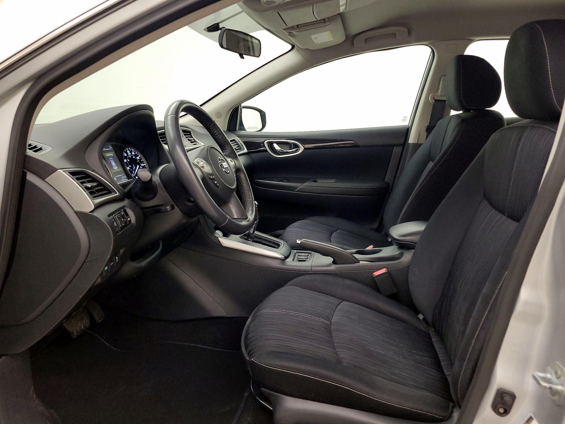 Thumbnail: 2017 Nissan Sentra - 11