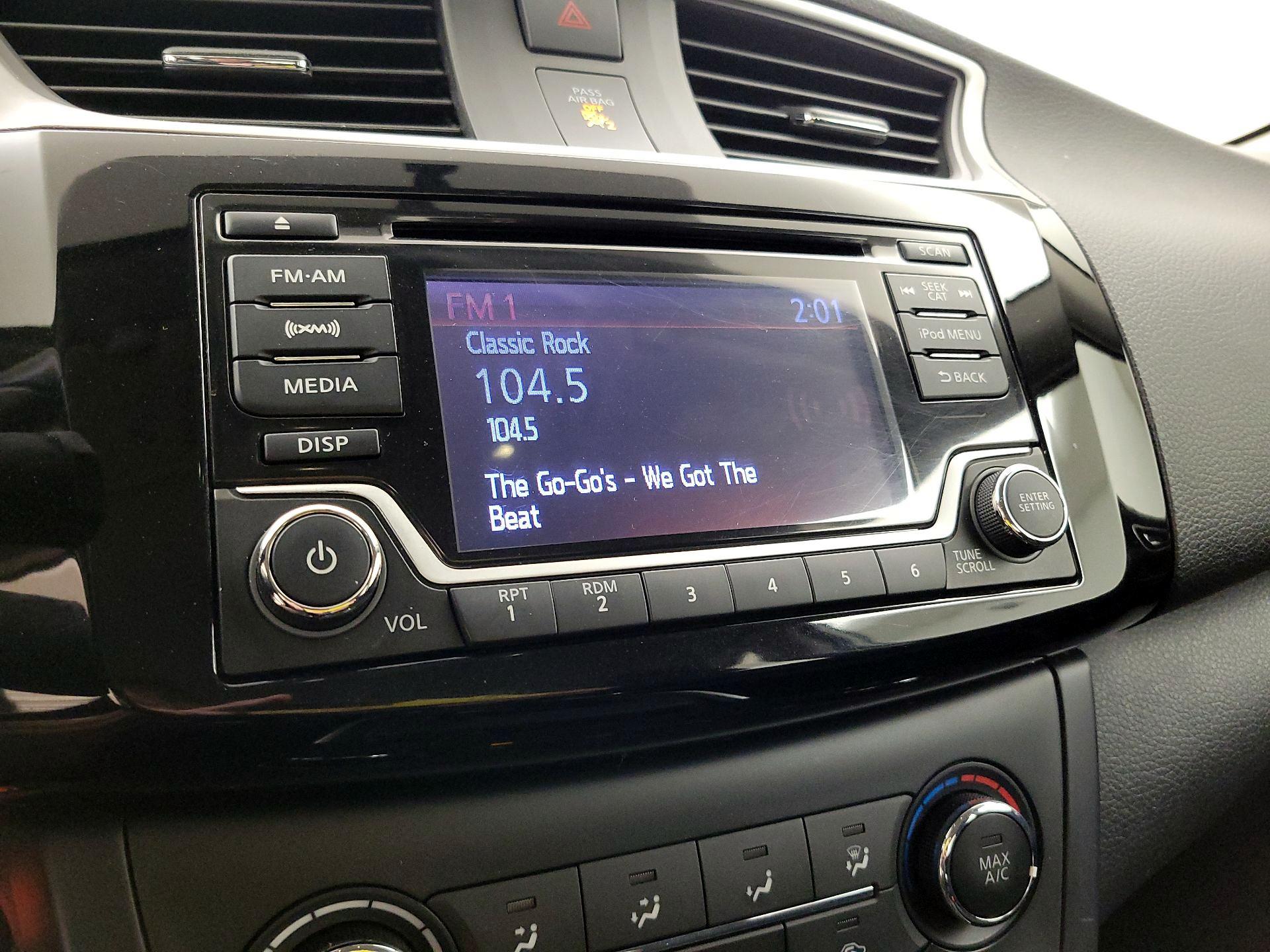 Thumbnail: 2017 Nissan Sentra - 15