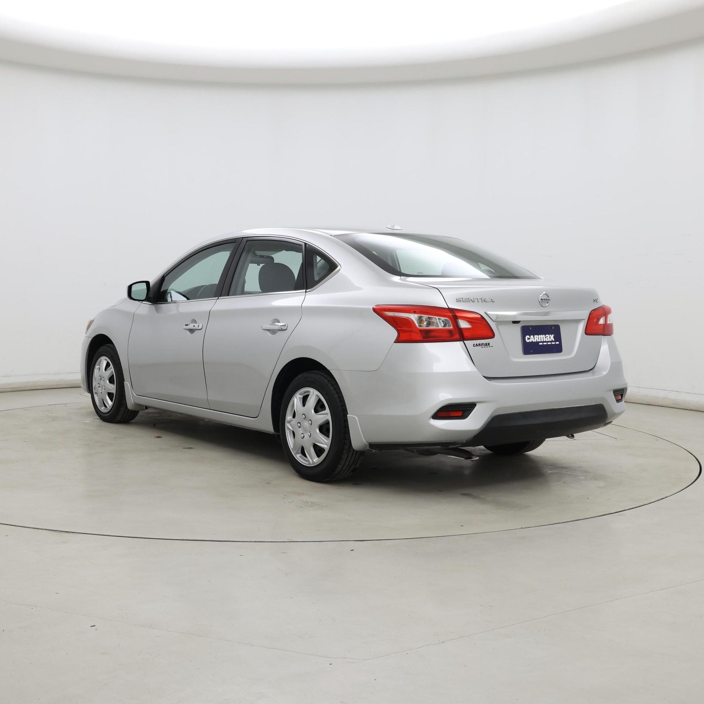 Thumbnail: 2017 Nissan Sentra - 2