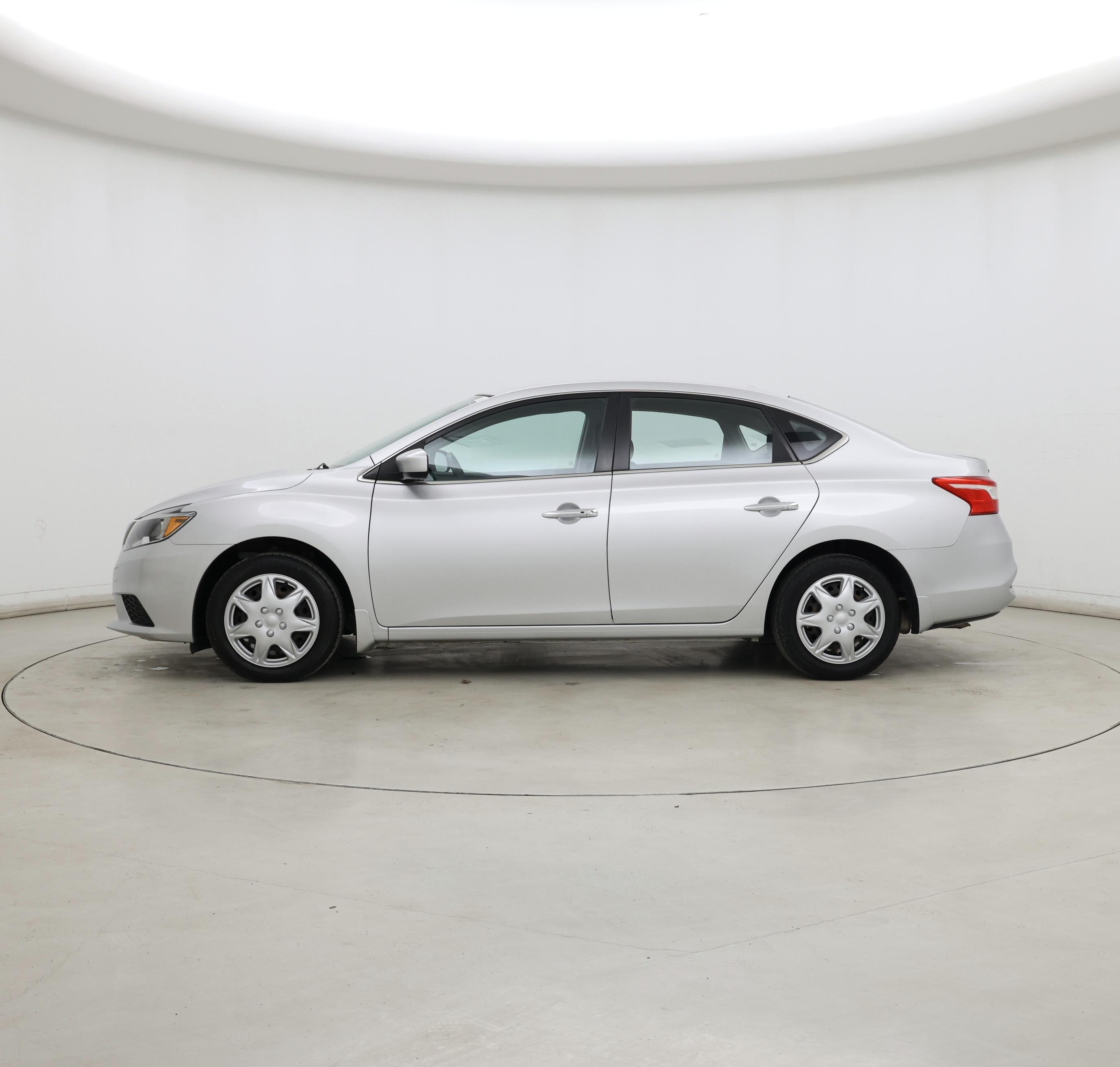 Thumbnail: 2017 Nissan Sentra - 3