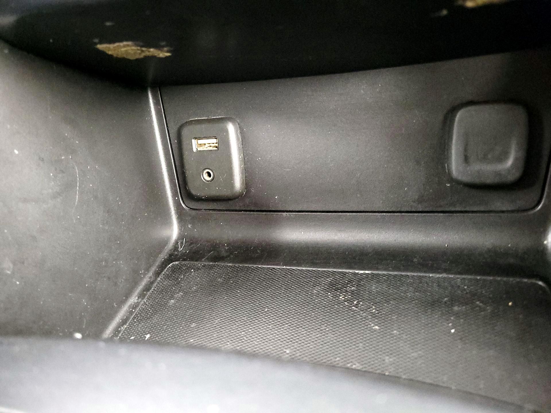 Thumbnail: 2018 Chevrolet Colorado - 18