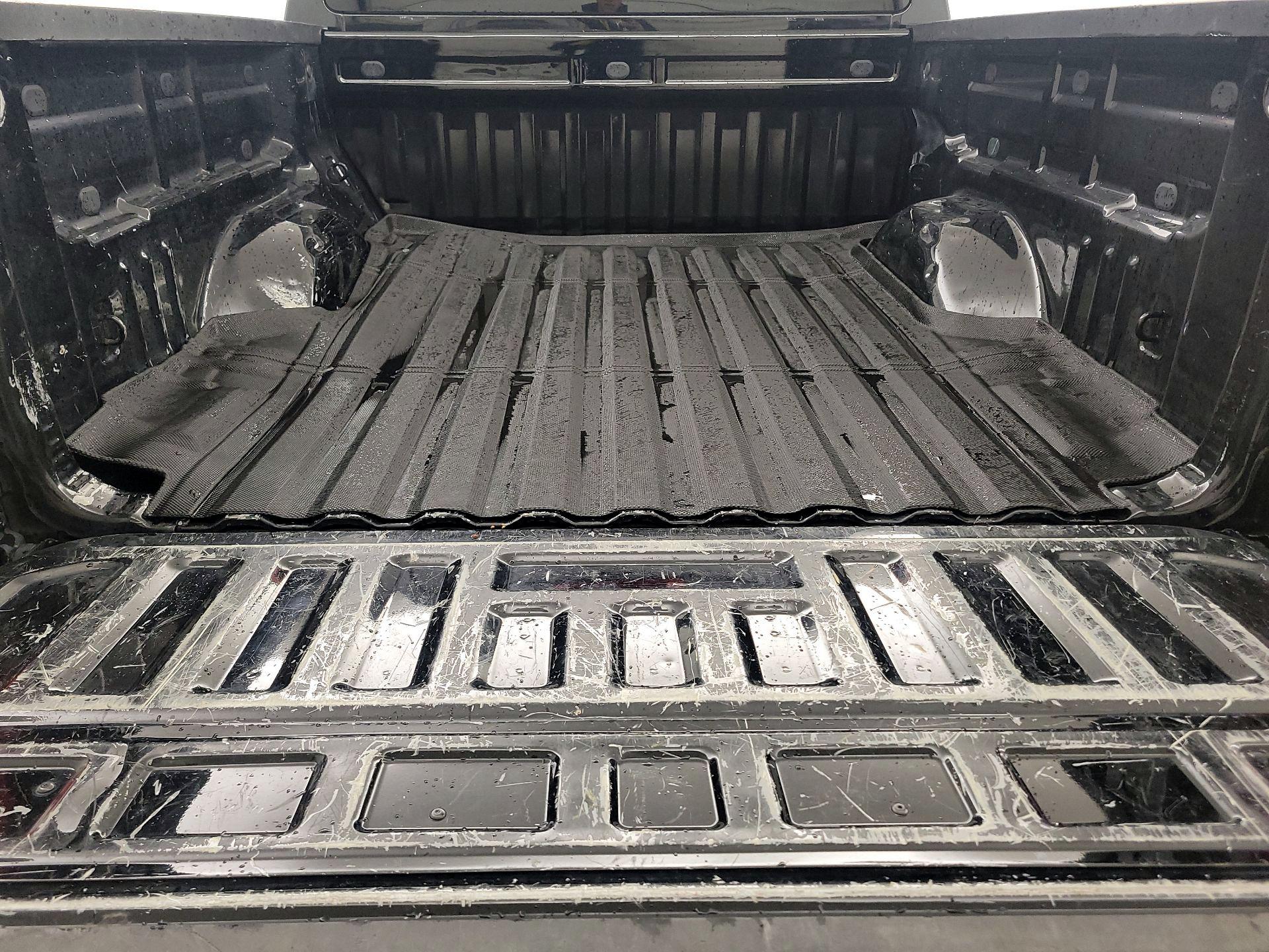 Thumbnail: 2018 Chevrolet Colorado - 20