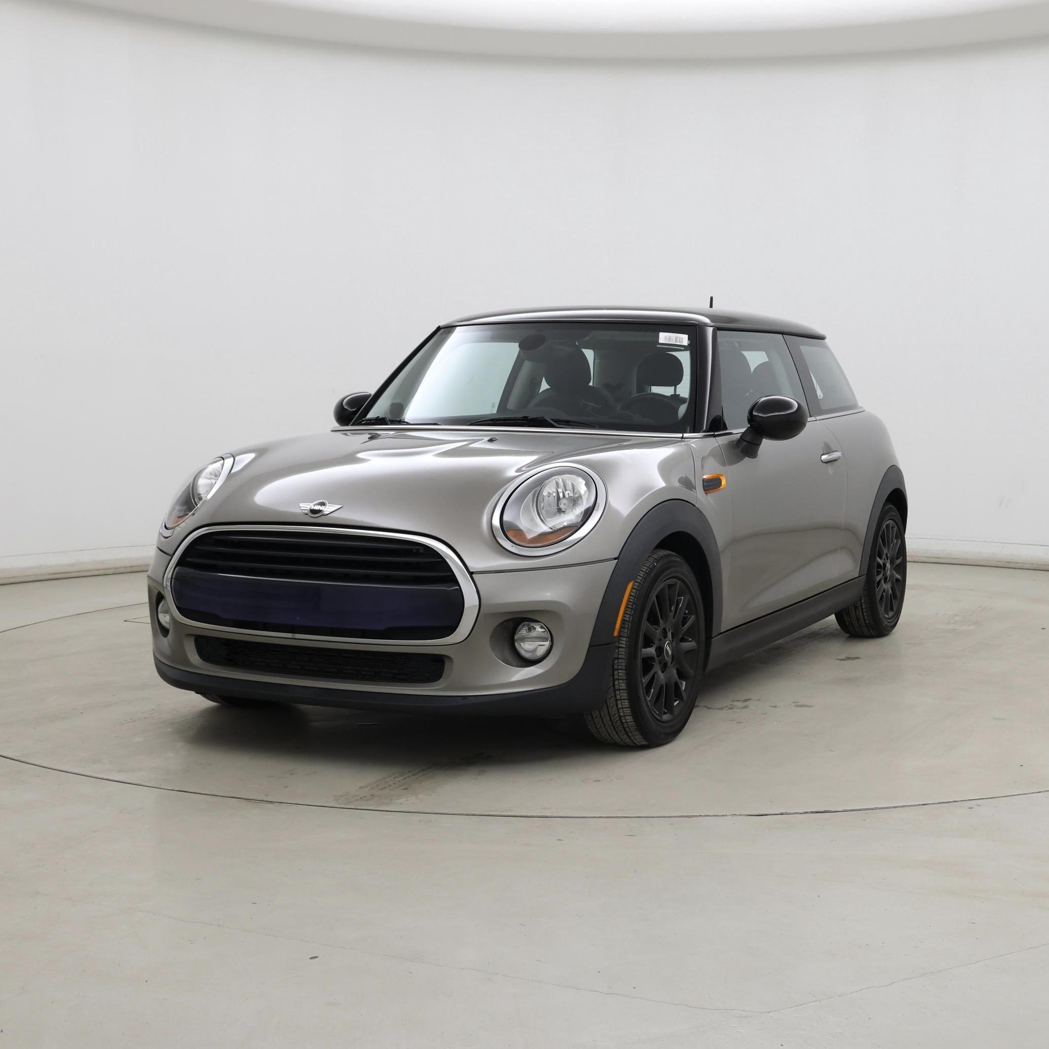 Thumbnail: 2017 MINI Cooper Hardtop - 4