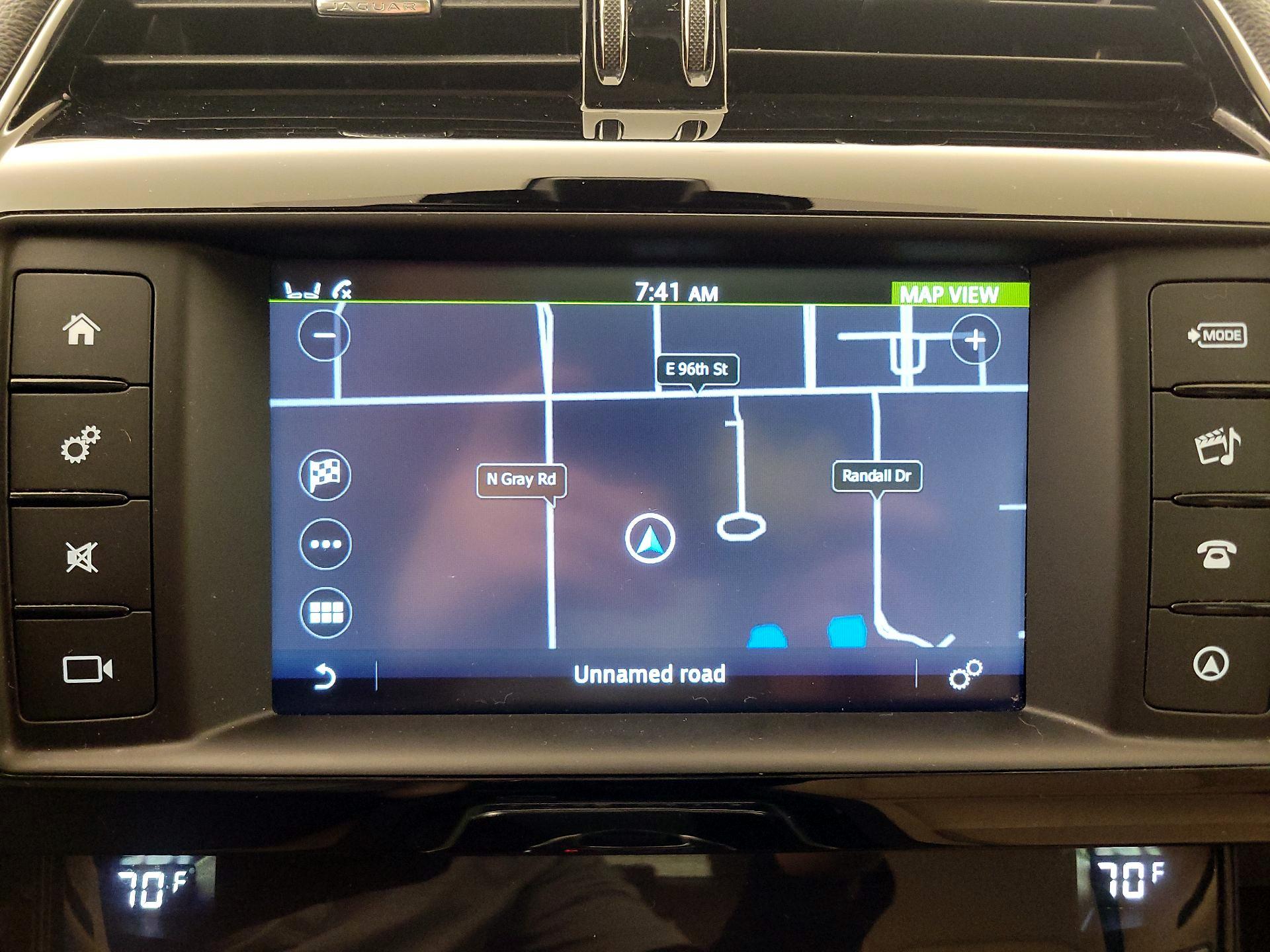 Thumbnail: 2017 Jaguar XE - 14