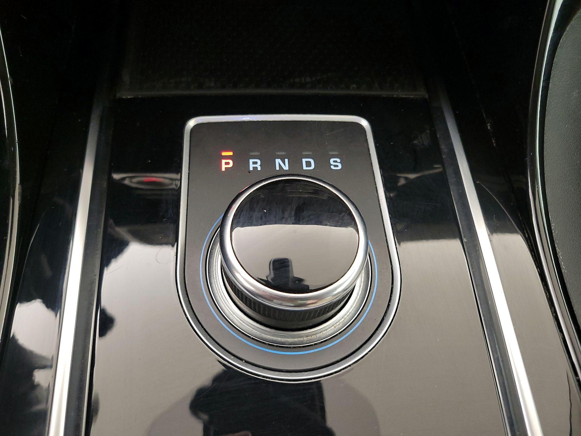 Thumbnail: 2017 Jaguar XE - 18