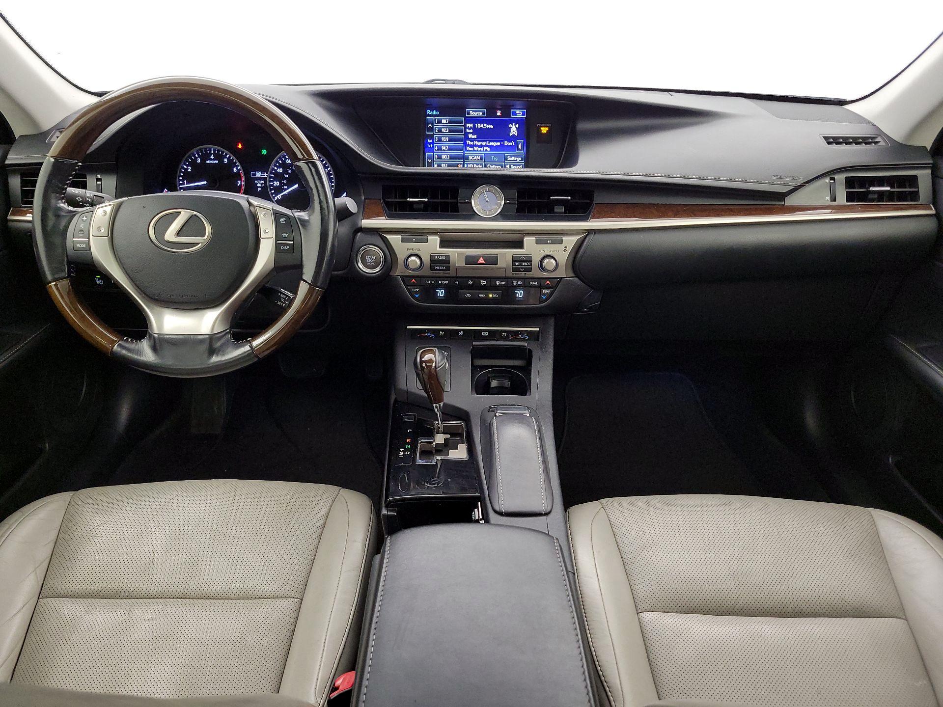 Thumbnail: 2015 Lexus ES - 9