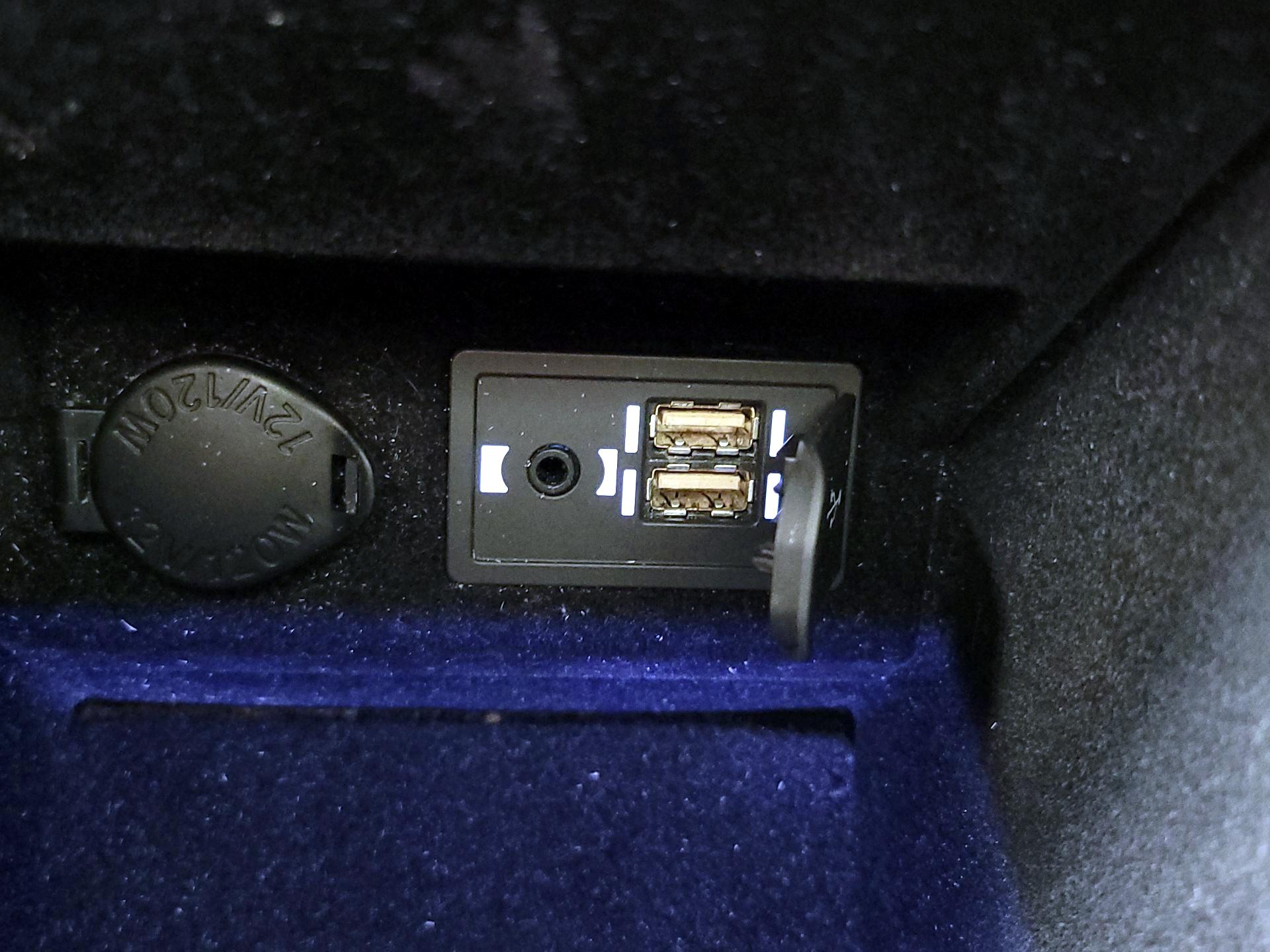 Thumbnail: 2015 Lexus ES - 19