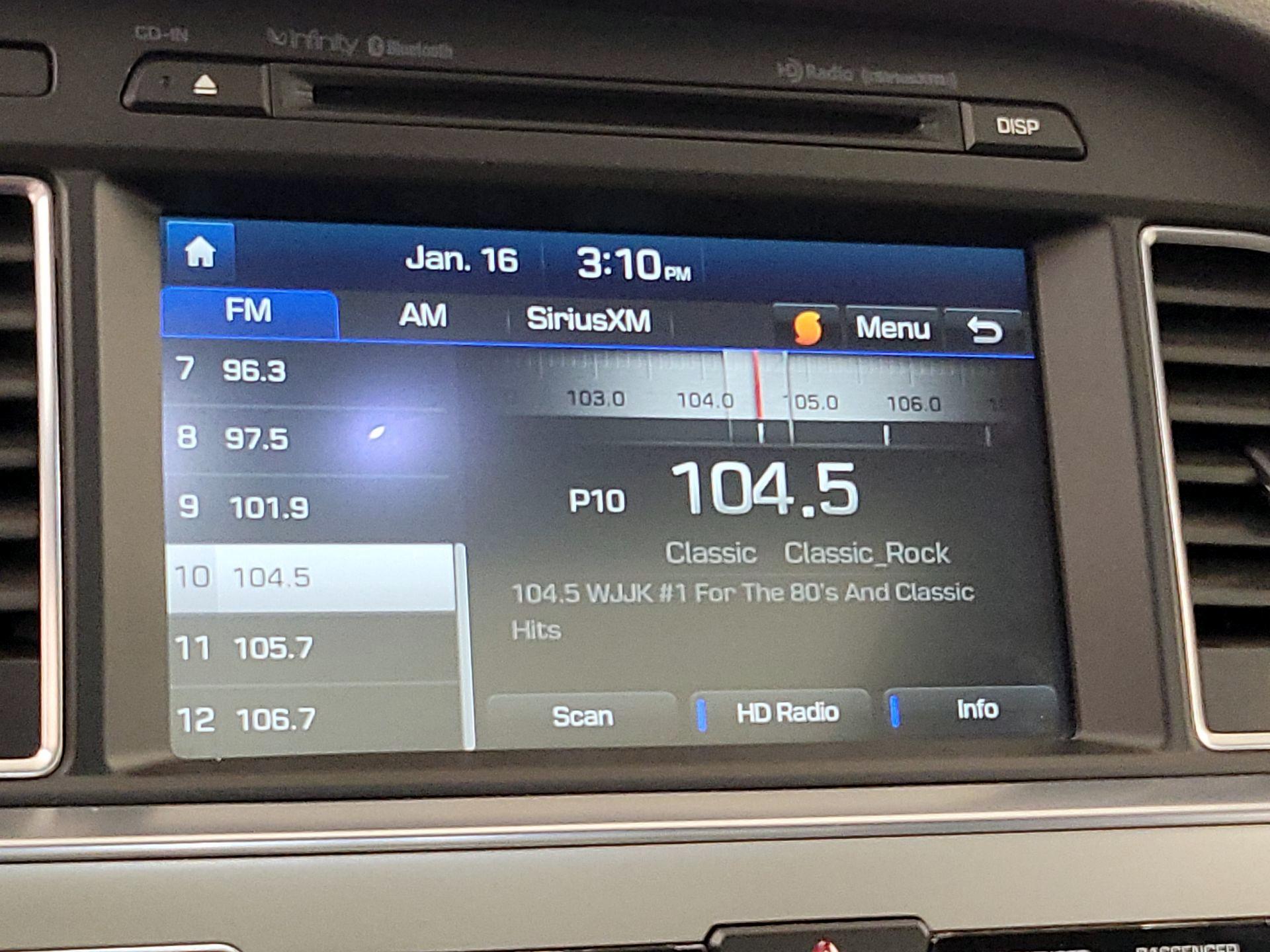 Thumbnail: 2015 Hyundai Sonata - 16