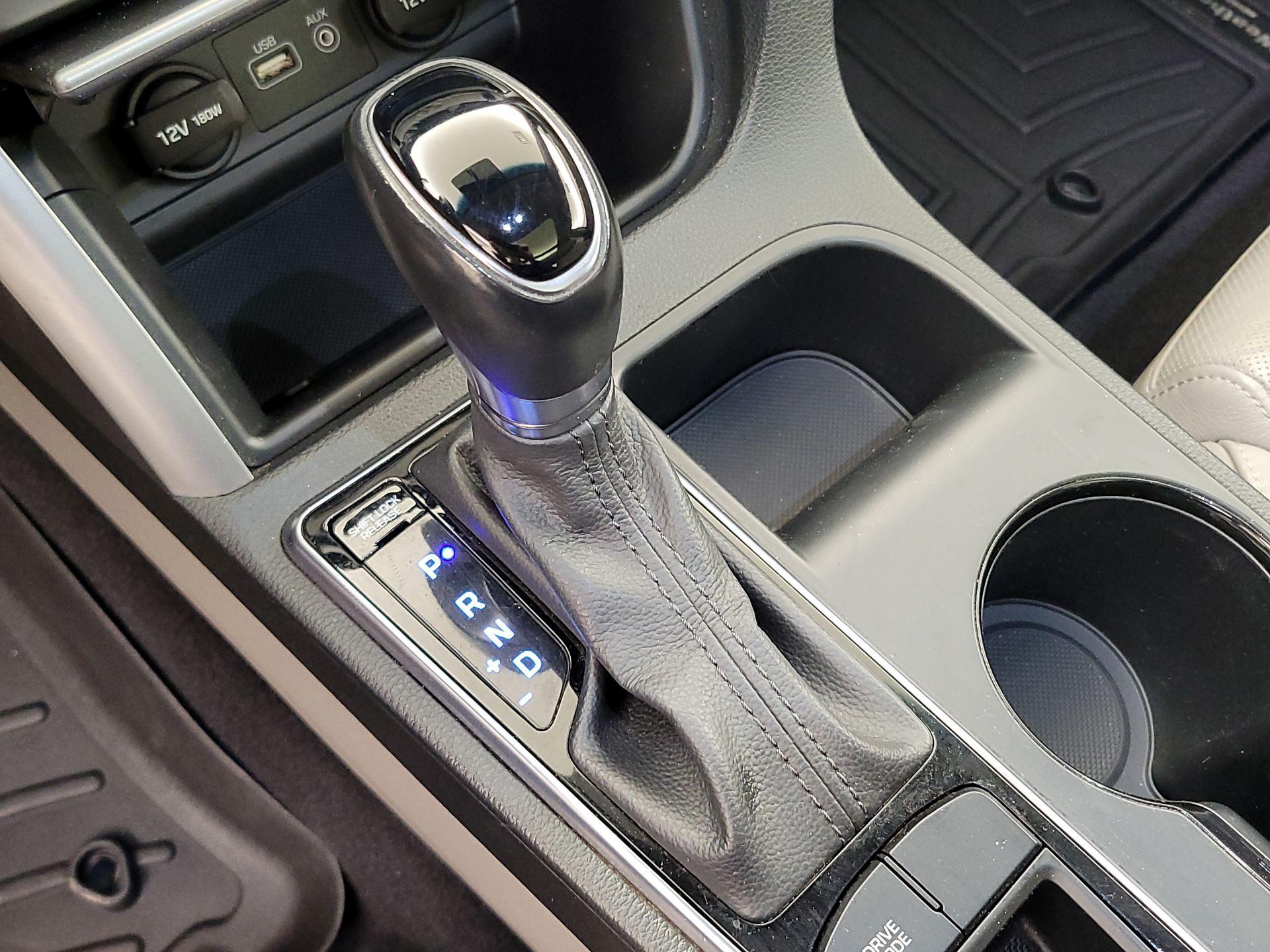 Thumbnail: 2015 Hyundai Sonata - 18