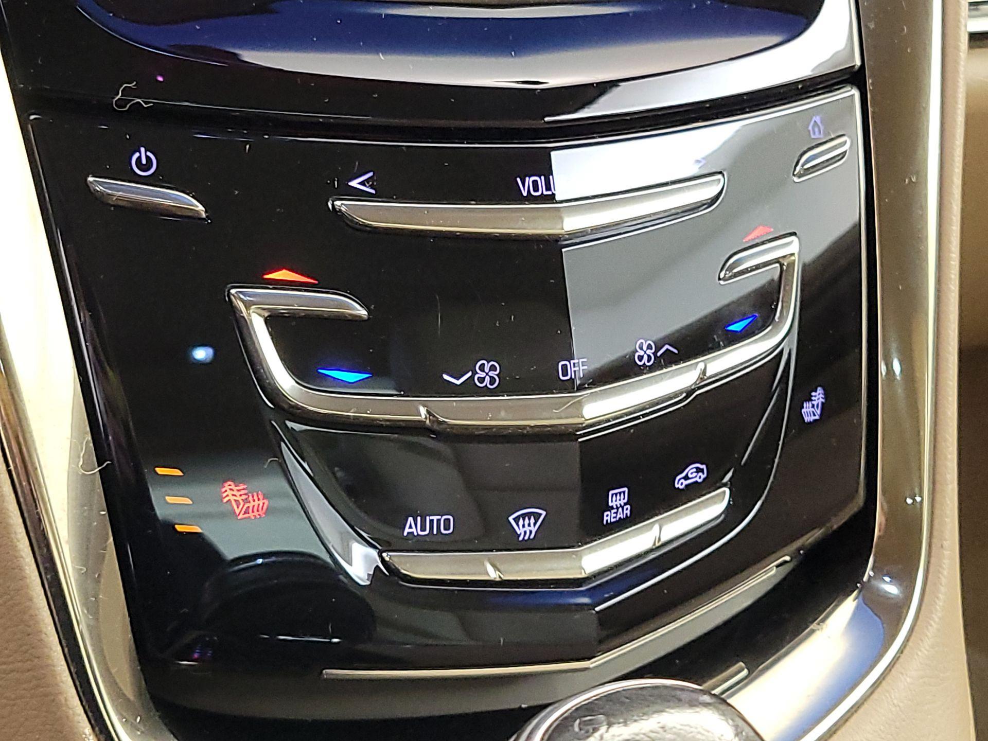 Thumbnail: 2016 Cadillac ELR - 17