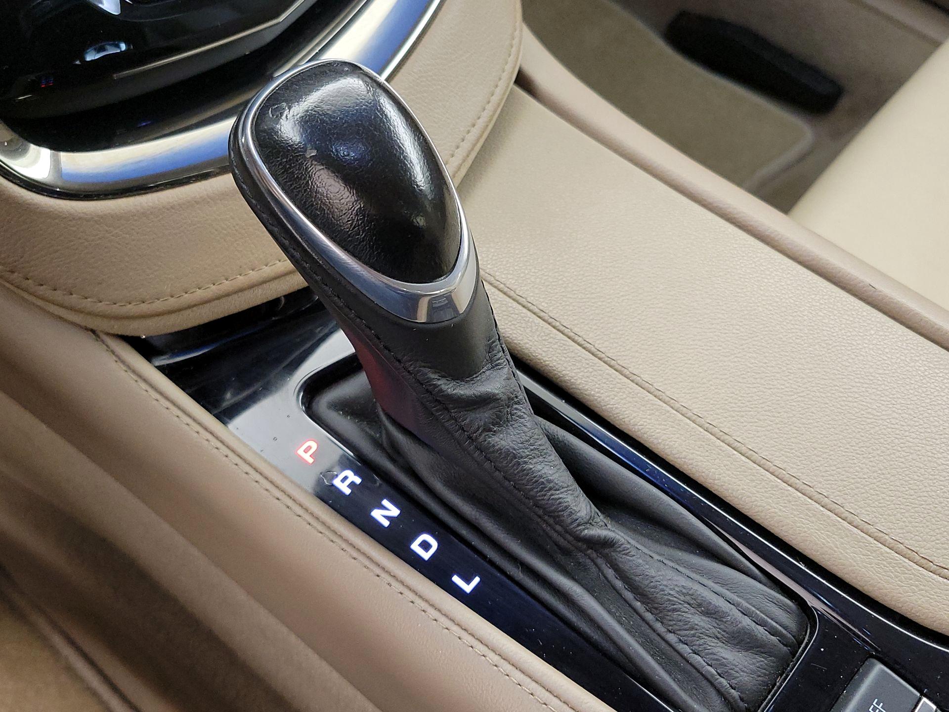 Thumbnail: 2016 Cadillac ELR - 18