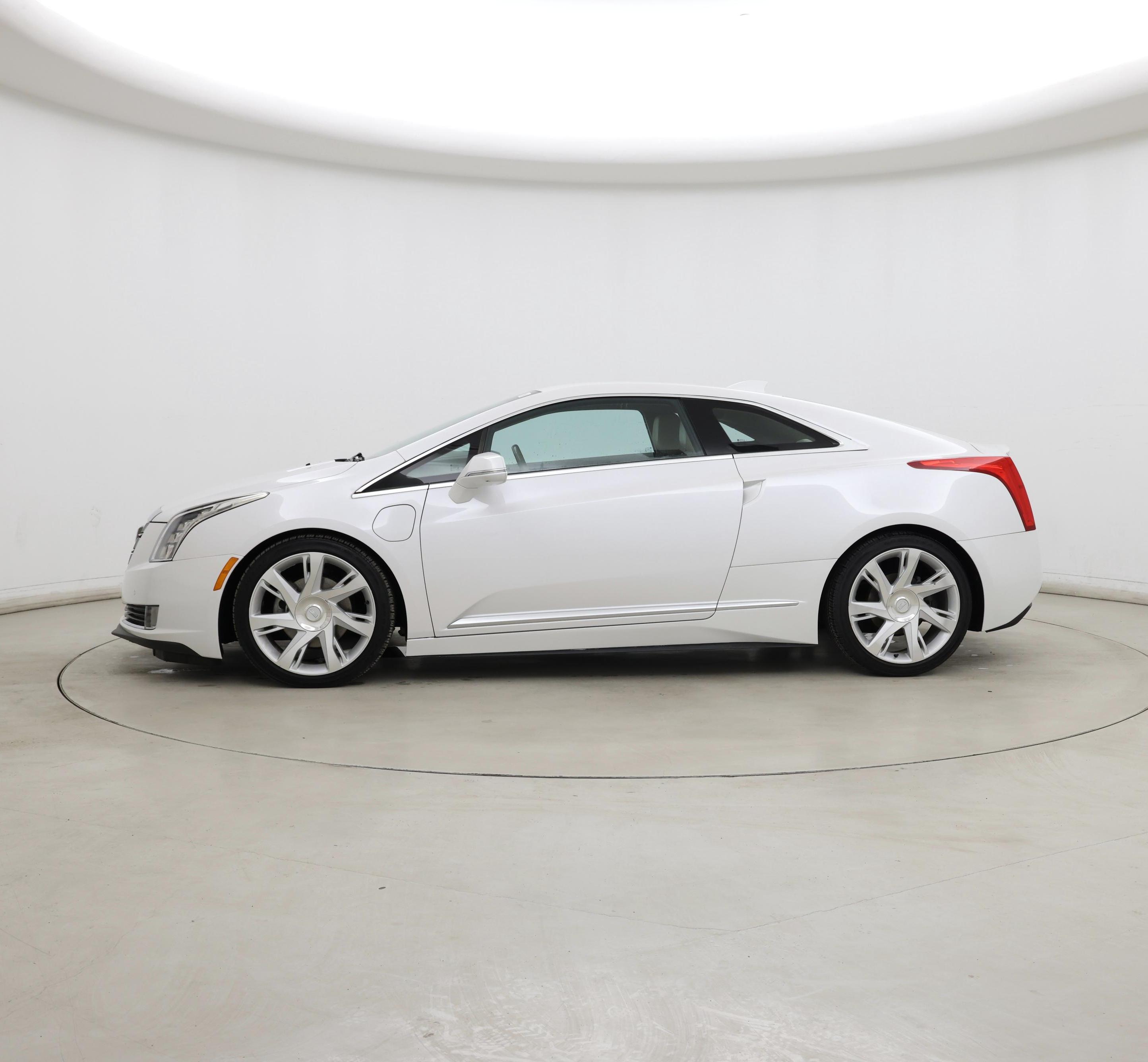 Thumbnail: 2016 Cadillac ELR - 3